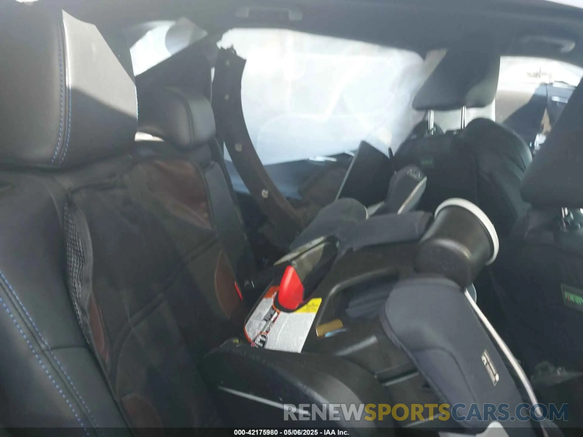 8 Photograph of a damaged car 4T3E6RFV3MU055183 TOYOTA RAV4 HYBRID 2021