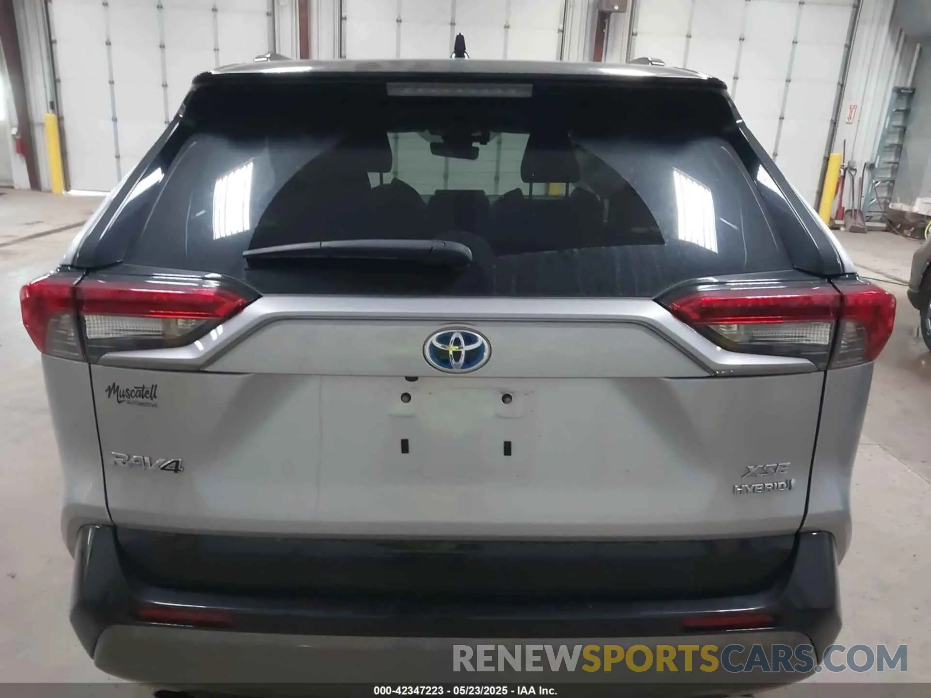 16 Photograph of a damaged car 4T3E6RFV5MU063382 TOYOTA RAV4 HYBRID 2021