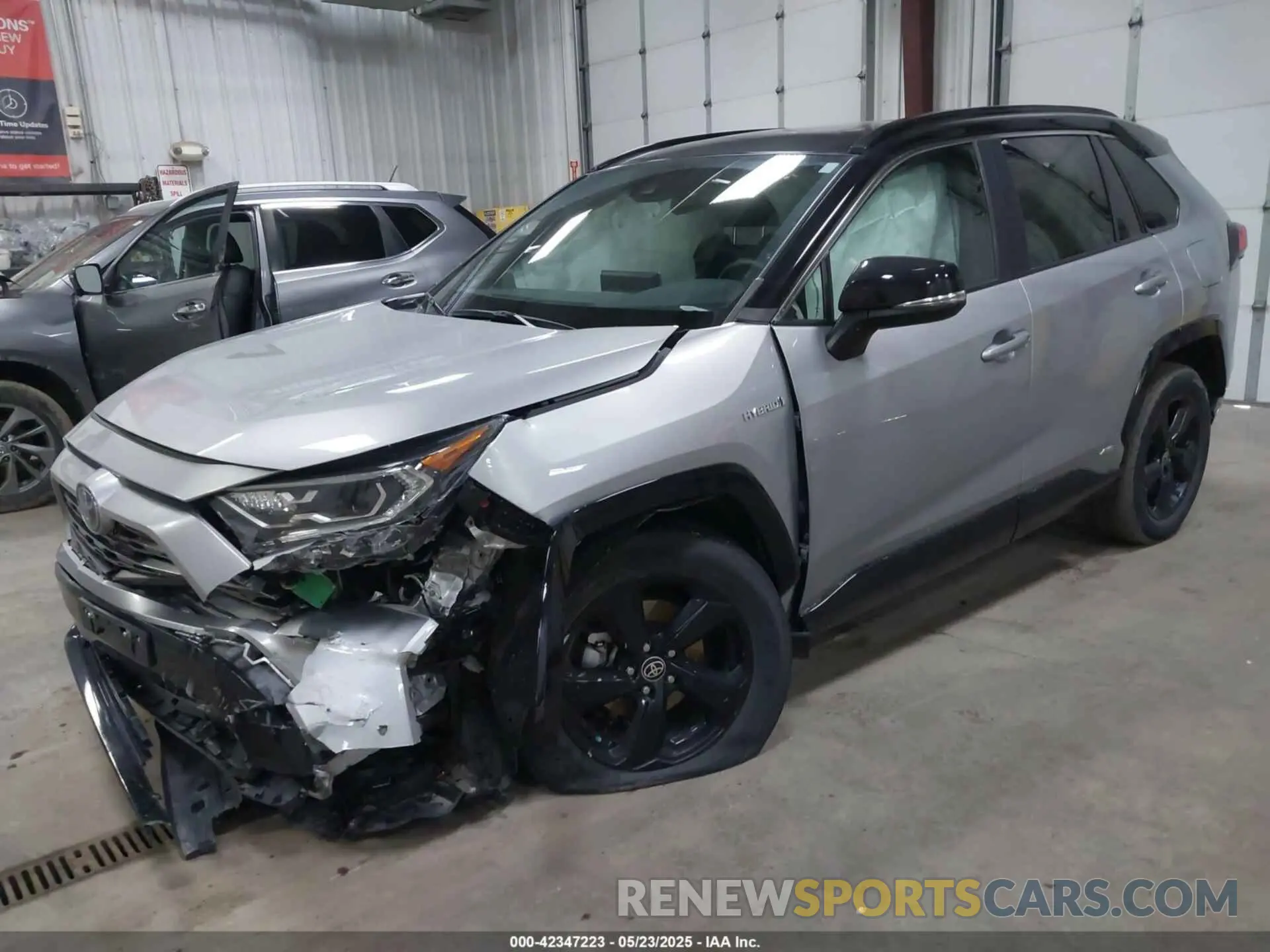 2 Photograph of a damaged car 4T3E6RFV5MU063382 TOYOTA RAV4 HYBRID 2021
