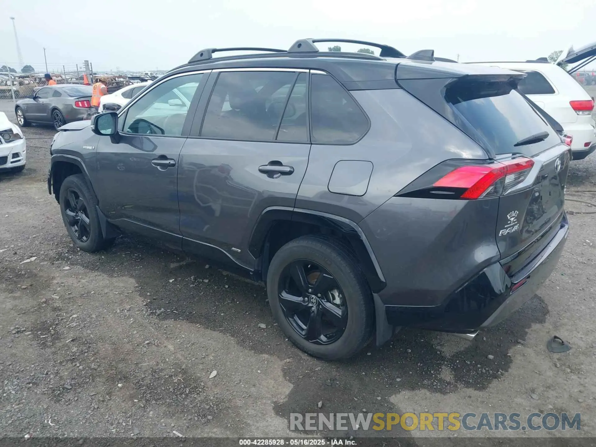 3 Photograph of a damaged car 4T3E6RFV7MU062914 TOYOTA RAV4 HYBRID 2021
