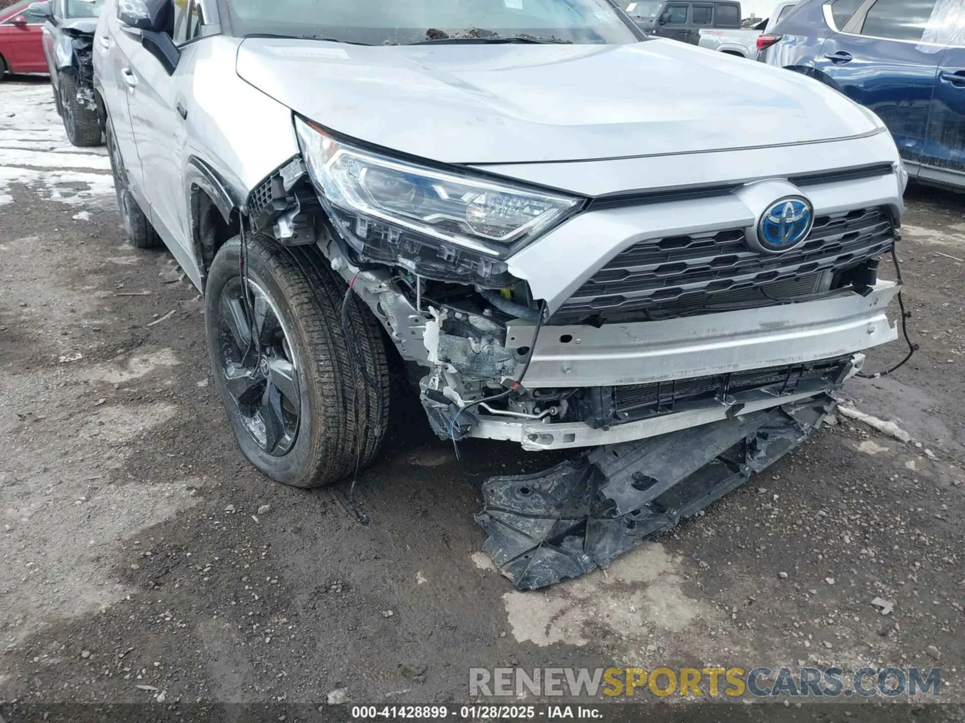 19 Photograph of a damaged car 4T3E6RFV9MU039554 TOYOTA RAV4 HYBRID 2021