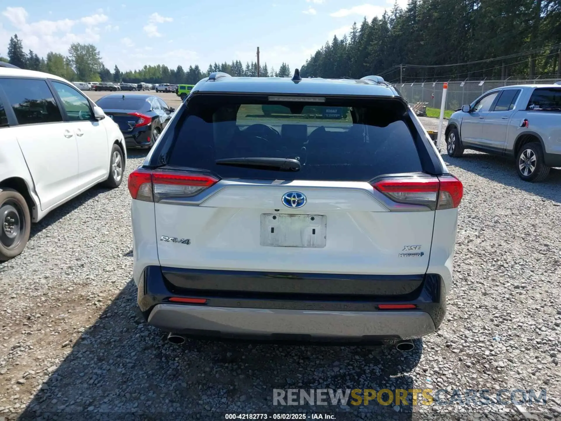 17 Фотография поврежденного автомобиля 4T3E6RFV9MU040817 TOYOTA RAV4 HYBRID 2021