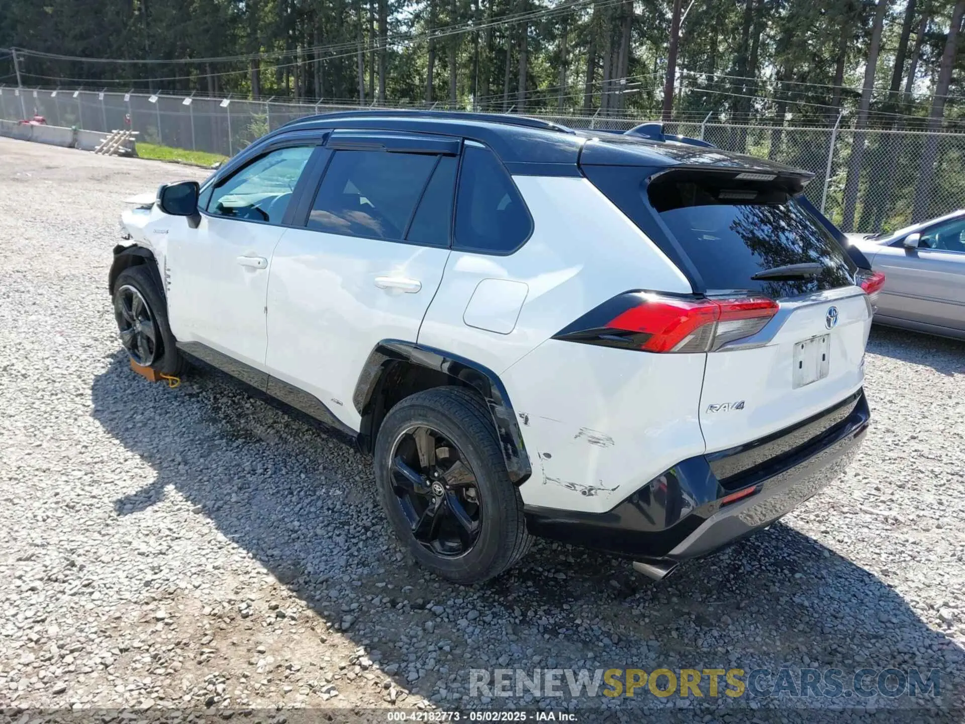 3 Фотография поврежденного автомобиля 4T3E6RFV9MU040817 TOYOTA RAV4 HYBRID 2021