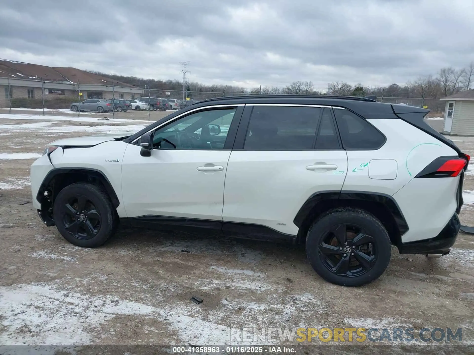 14 Photograph of a damaged car 4T3E6RFVXMU032368 TOYOTA RAV4 HYBRID 2021