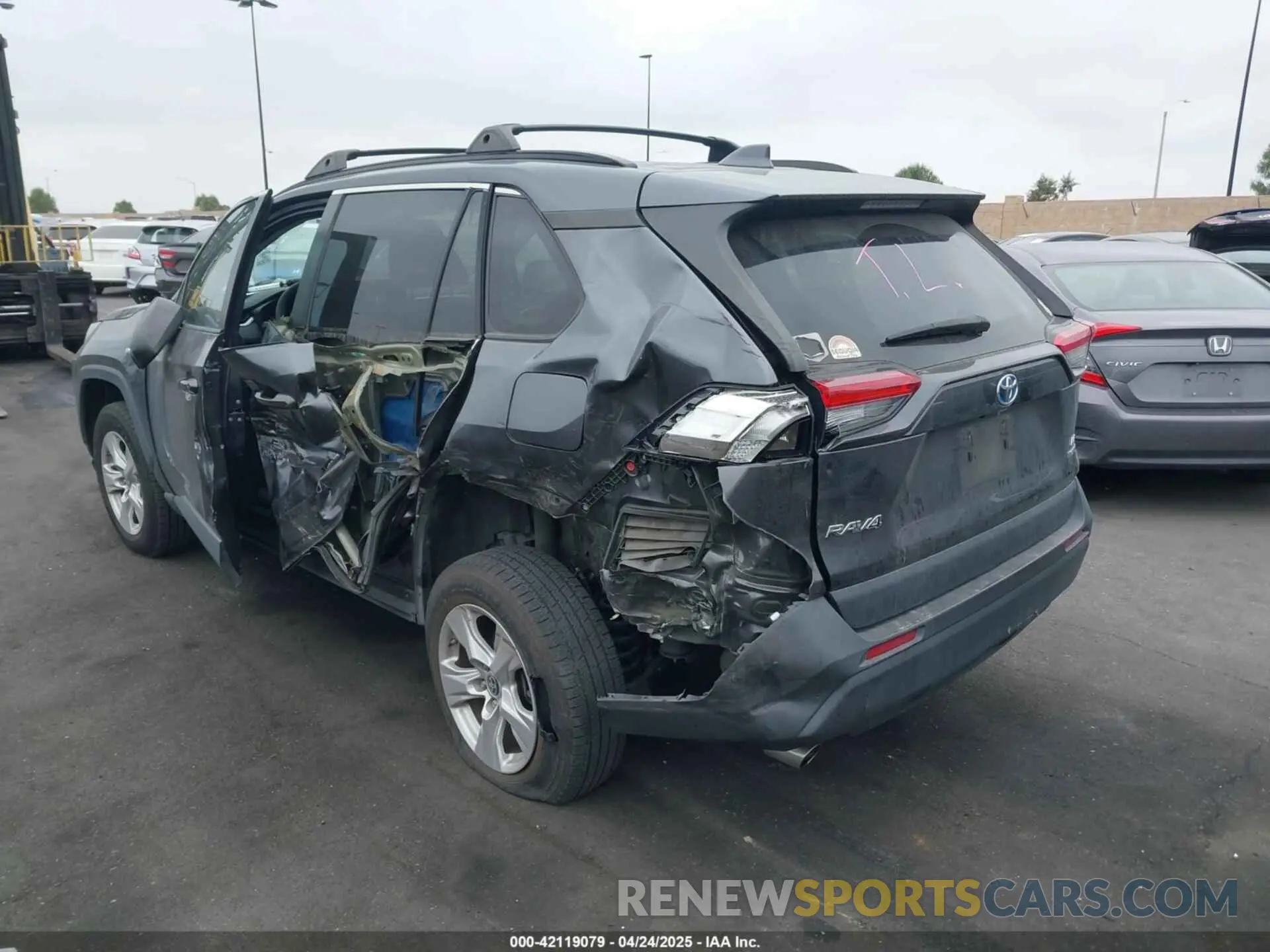 14 Фотография поврежденного автомобиля 4T3L6RFV3MU031523 TOYOTA RAV4 HYBRID 2021