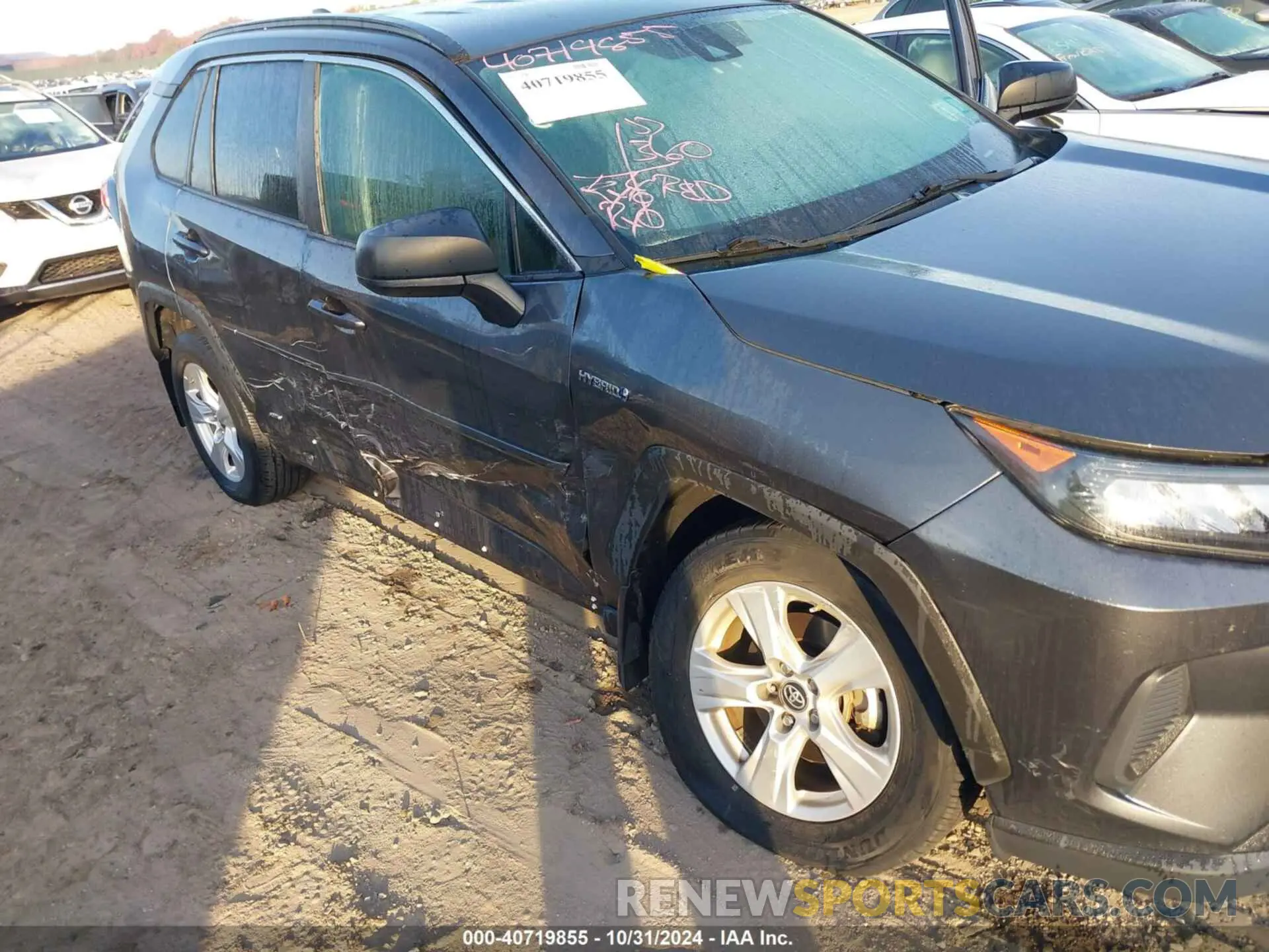 6 Photograph of a damaged car 4T3L6RFV6MU021102 TOYOTA RAV4 HYBRID 2021