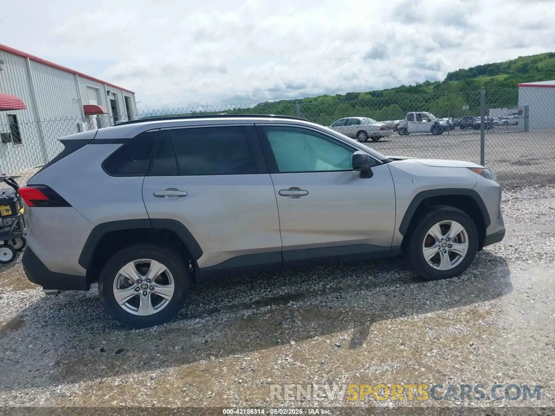 13 Photograph of a damaged car 4T3LWRFV1MU039779 TOYOTA RAV4 HYBRID 2021