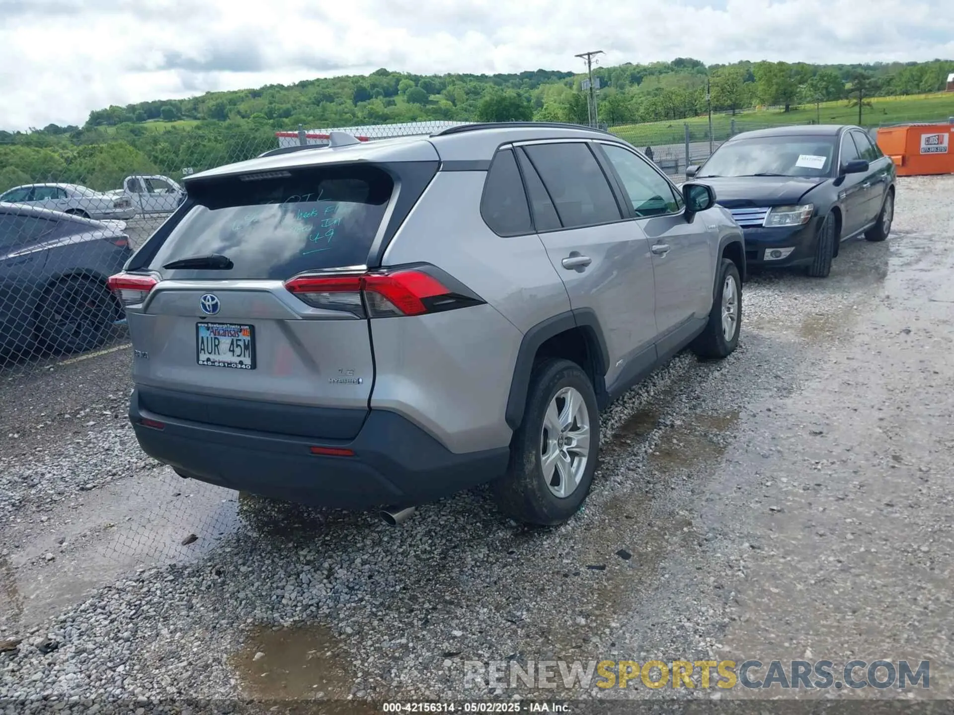 4 Photograph of a damaged car 4T3LWRFV1MU039779 TOYOTA RAV4 HYBRID 2021