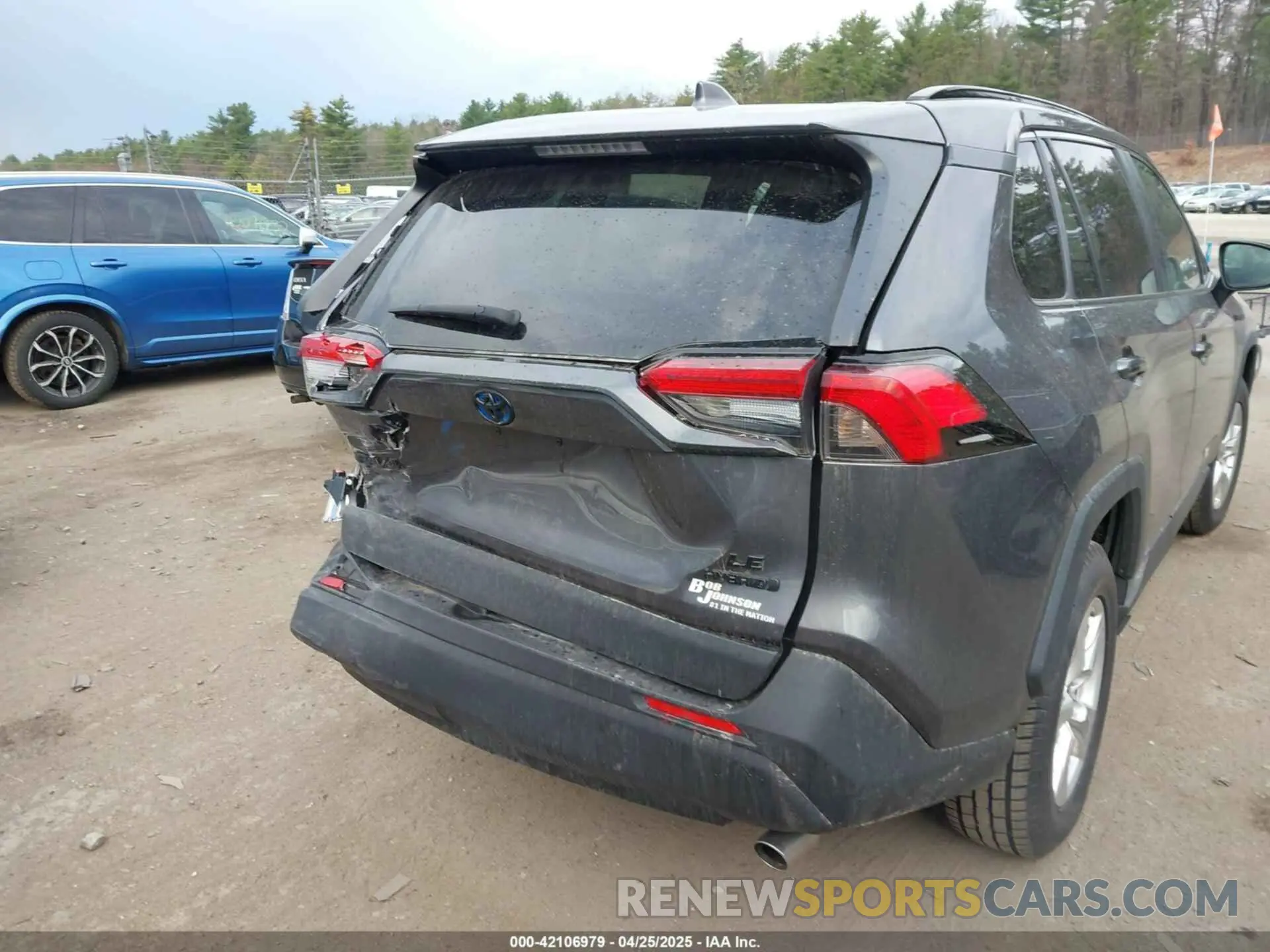 16 Photograph of a damaged car 4T3LWRFV3MU041338 TOYOTA RAV4 HYBRID 2021