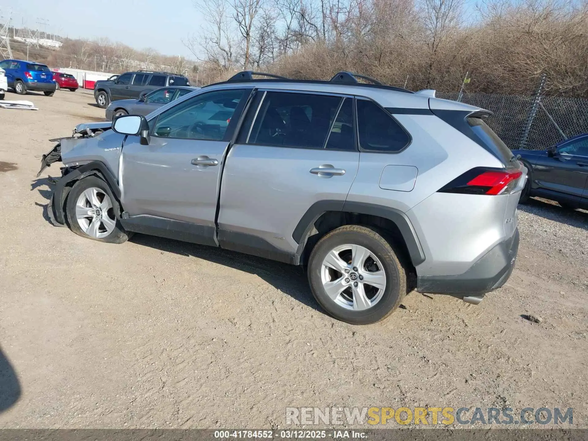3 Фотография поврежденного автомобиля 4T3LWRFV9MU017304 TOYOTA RAV4 HYBRID 2021
