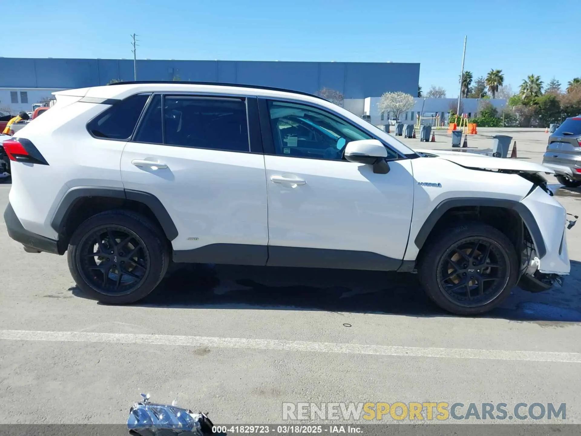 14 Photograph of a damaged car 4T3M6RFV7MU027172 TOYOTA RAV4 HYBRID 2021