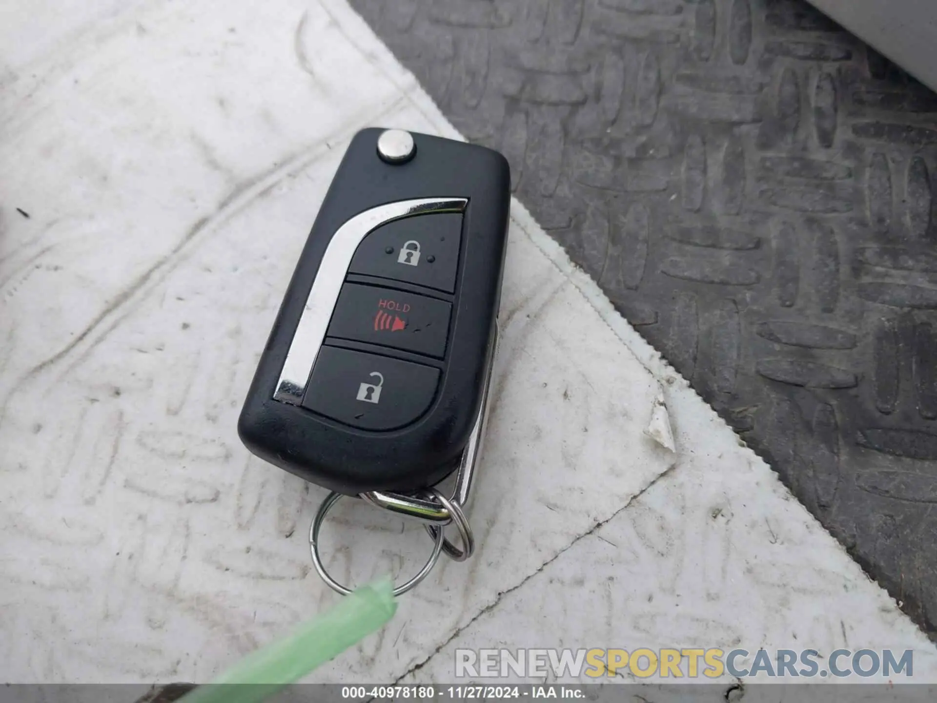 11 Photograph of a damaged car 4T3MWRFV2MU047488 TOYOTA RAV4 HYBRID 2021