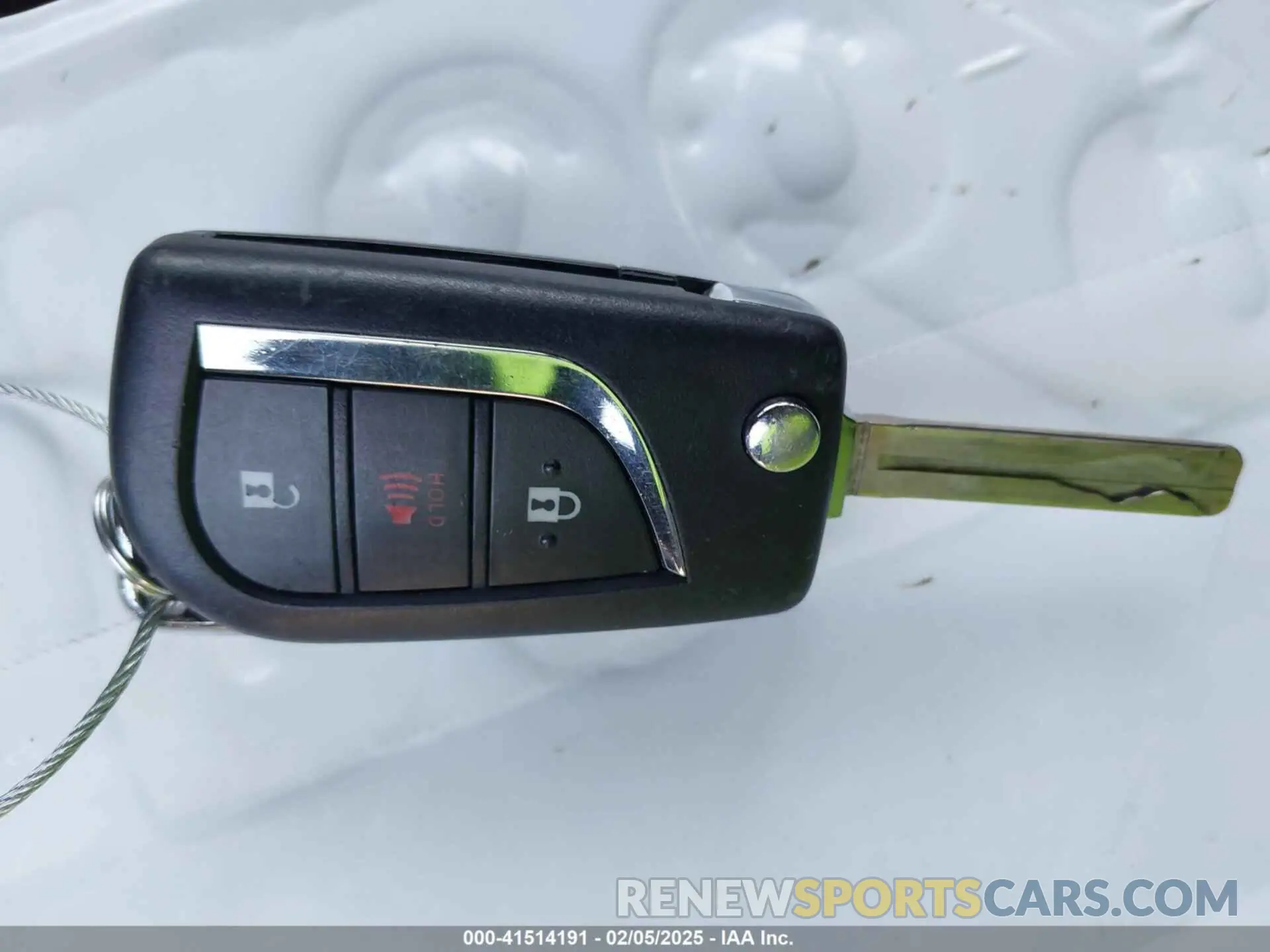 11 Photograph of a damaged car 4T3MWRFVXMU023035 TOYOTA RAV4 HYBRID 2021