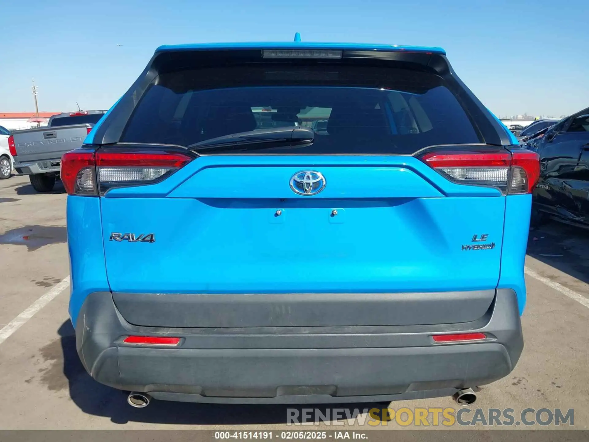 17 Photograph of a damaged car 4T3MWRFVXMU023035 TOYOTA RAV4 HYBRID 2021