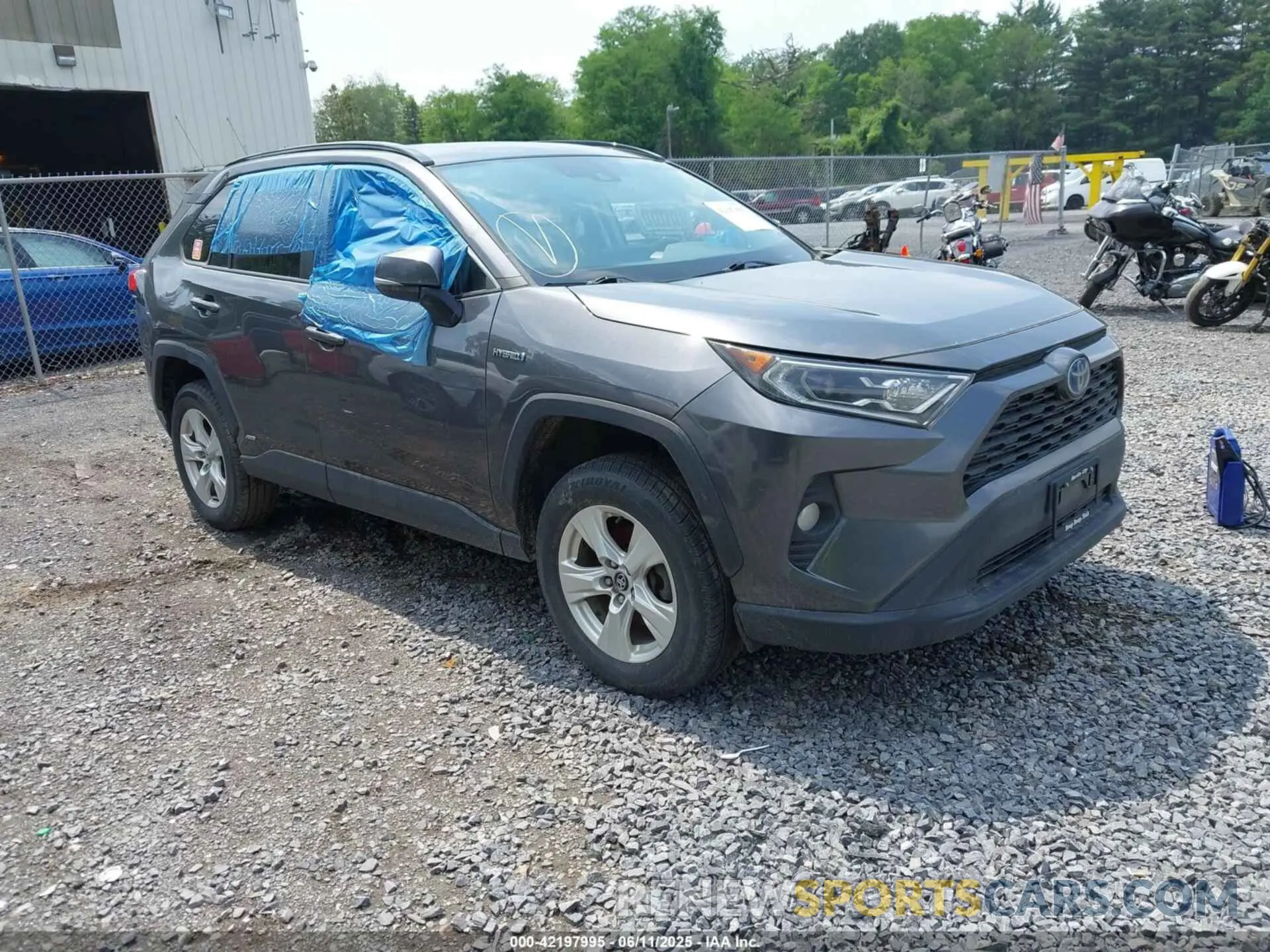 1 Photograph of a damaged car 4T3R6RFV1MU016271 TOYOTA RAV4 HYBRID 2021
