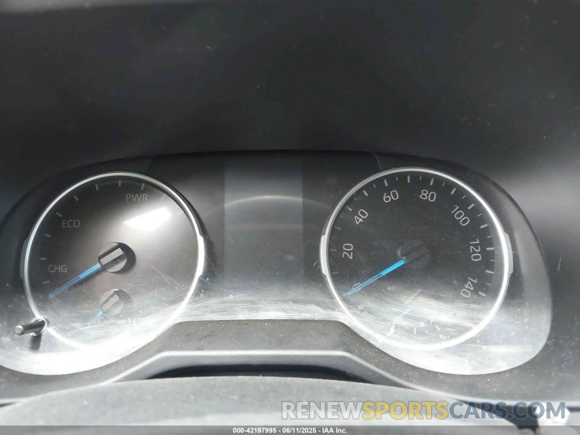 14 Photograph of a damaged car 4T3R6RFV1MU016271 TOYOTA RAV4 HYBRID 2021