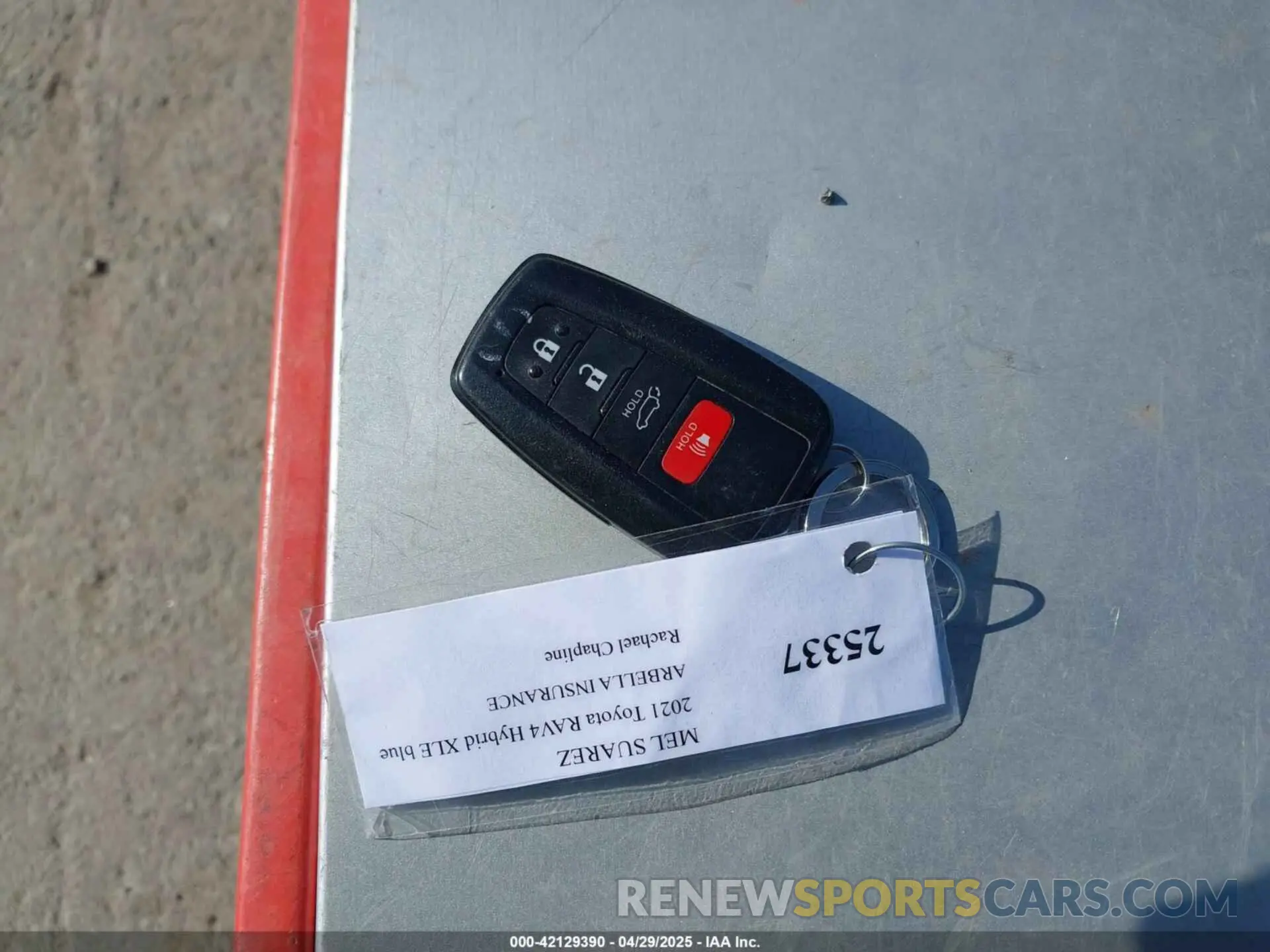 11 Photograph of a damaged car 4T3R6RFV2MU018403 TOYOTA RAV4 HYBRID 2021