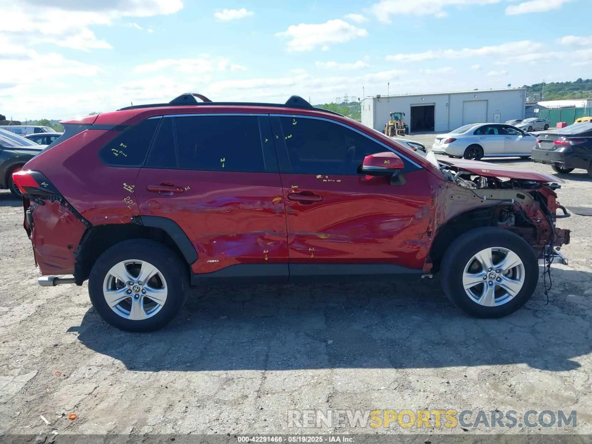 13 Photograph of a damaged car 4T3RWRFV0MU038715 TOYOTA RAV4 HYBRID 2021