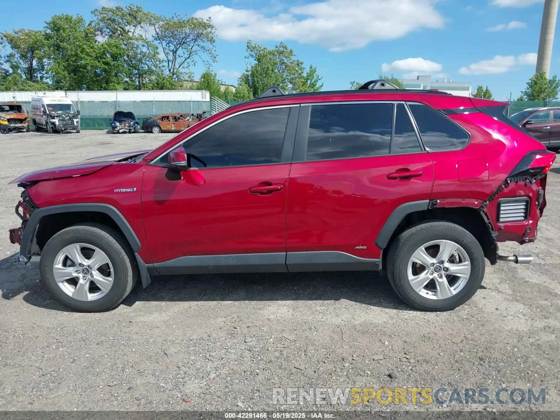 14 Photograph of a damaged car 4T3RWRFV0MU038715 TOYOTA RAV4 HYBRID 2021