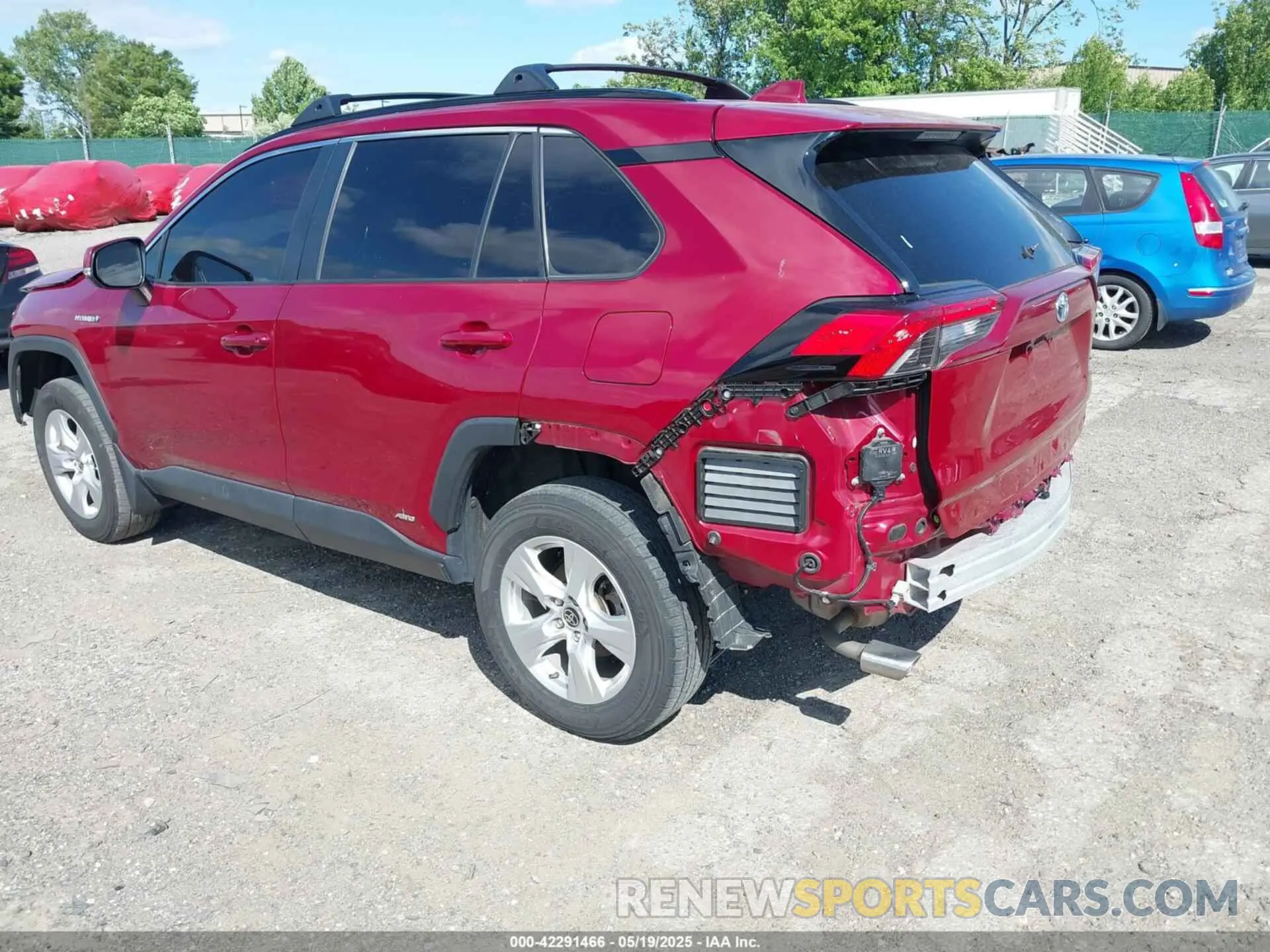 3 Photograph of a damaged car 4T3RWRFV0MU038715 TOYOTA RAV4 HYBRID 2021