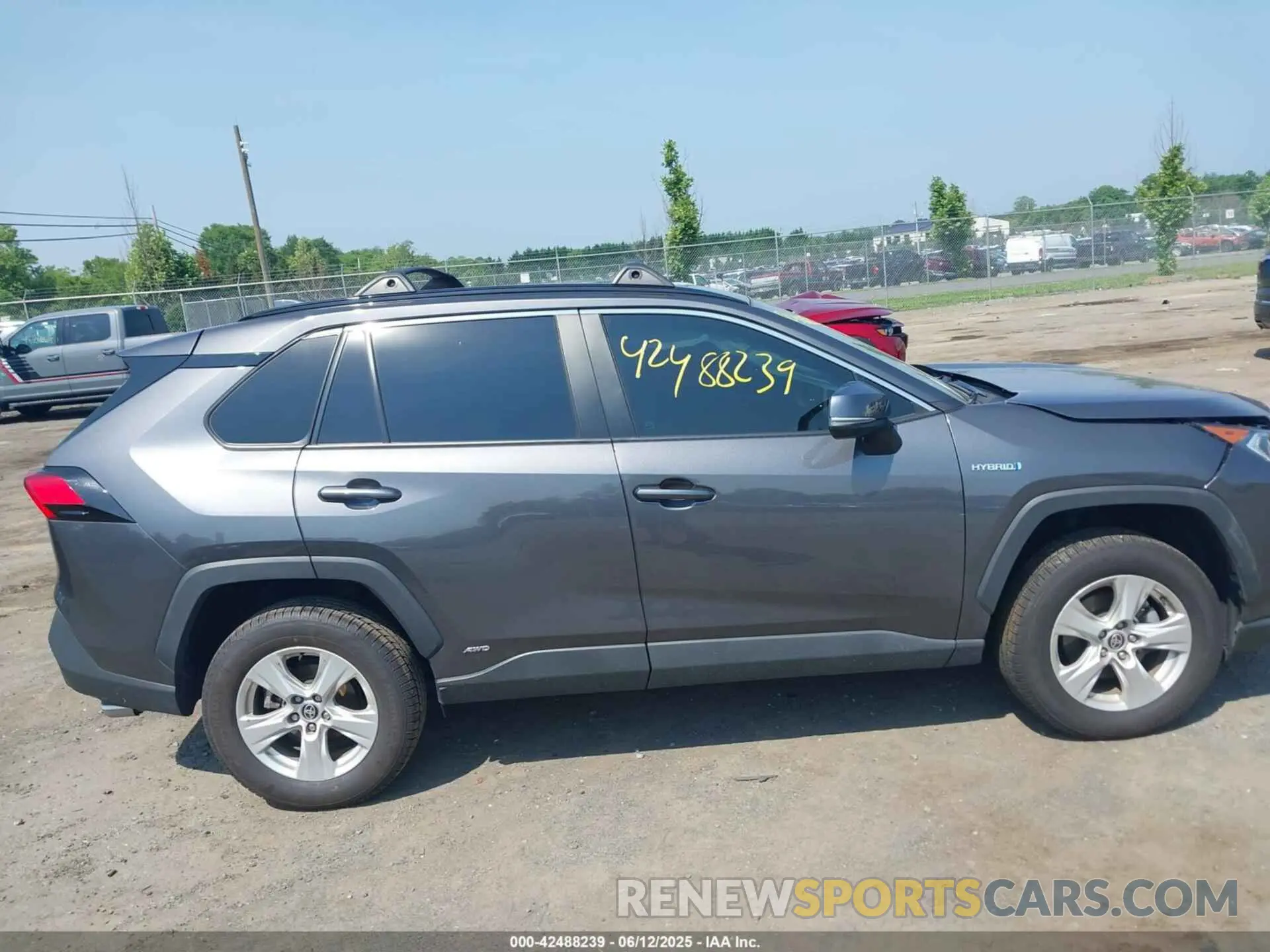 13 Photograph of a damaged car 4T3RWRFV1MU027125 TOYOTA RAV4 HYBRID 2021