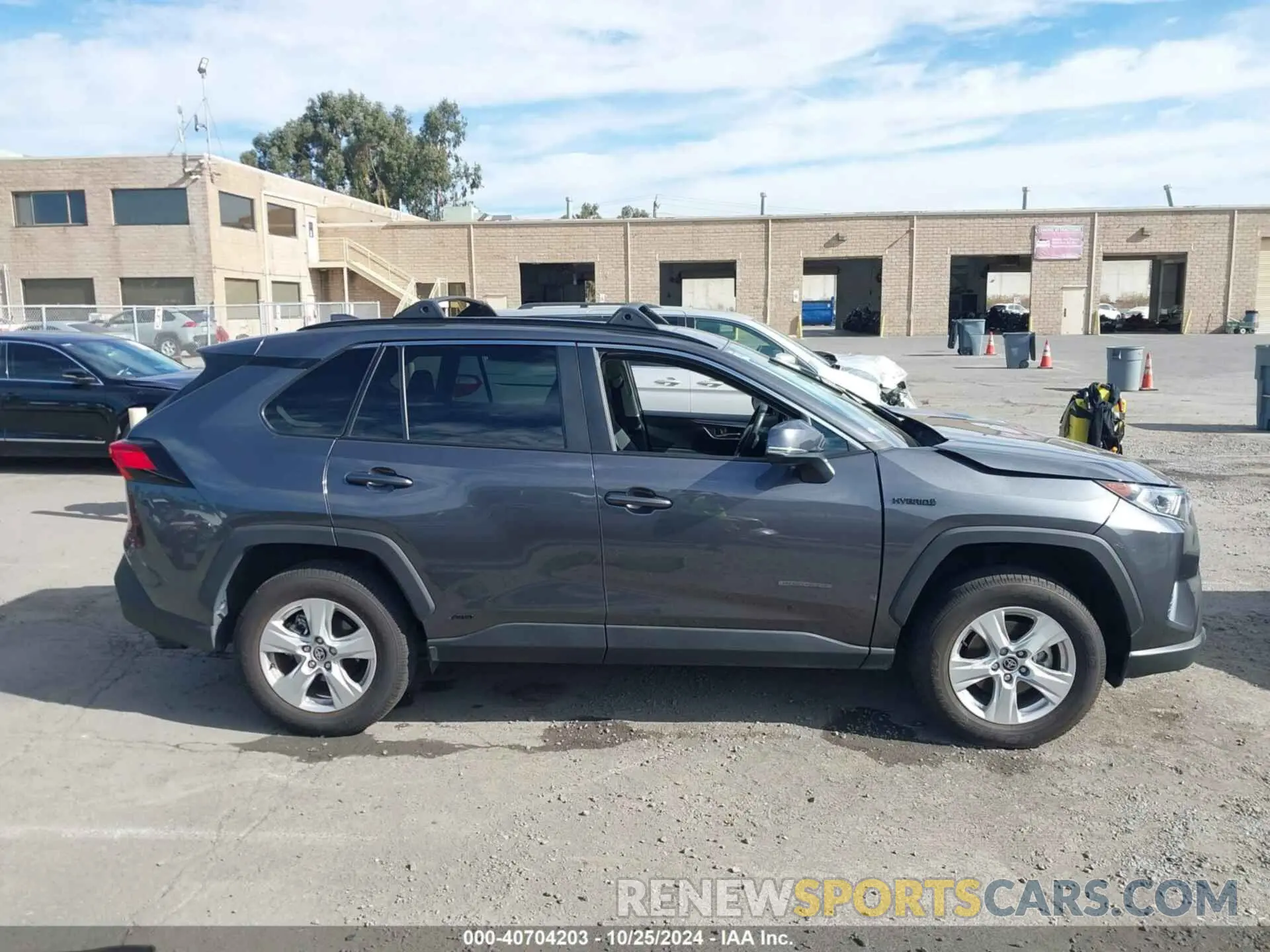14 Photograph of a damaged car 4T3RWRFV2MU032981 TOYOTA RAV4 HYBRID 2021