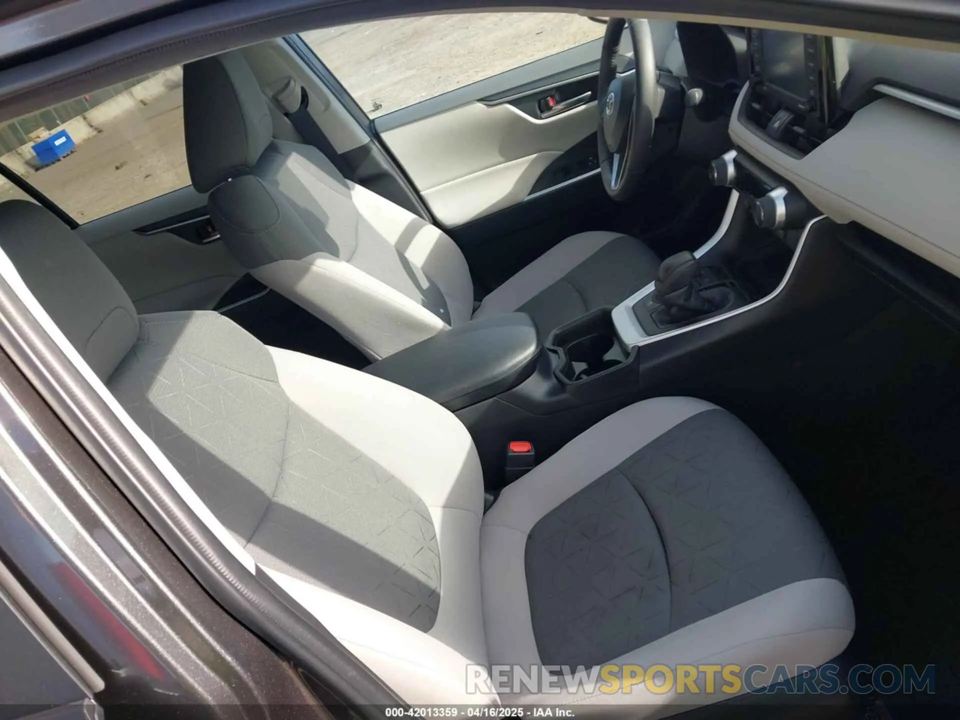 5 Фотография поврежденного автомобиля 4T3RWRFV4MU049961 TOYOTA RAV4 HYBRID 2021