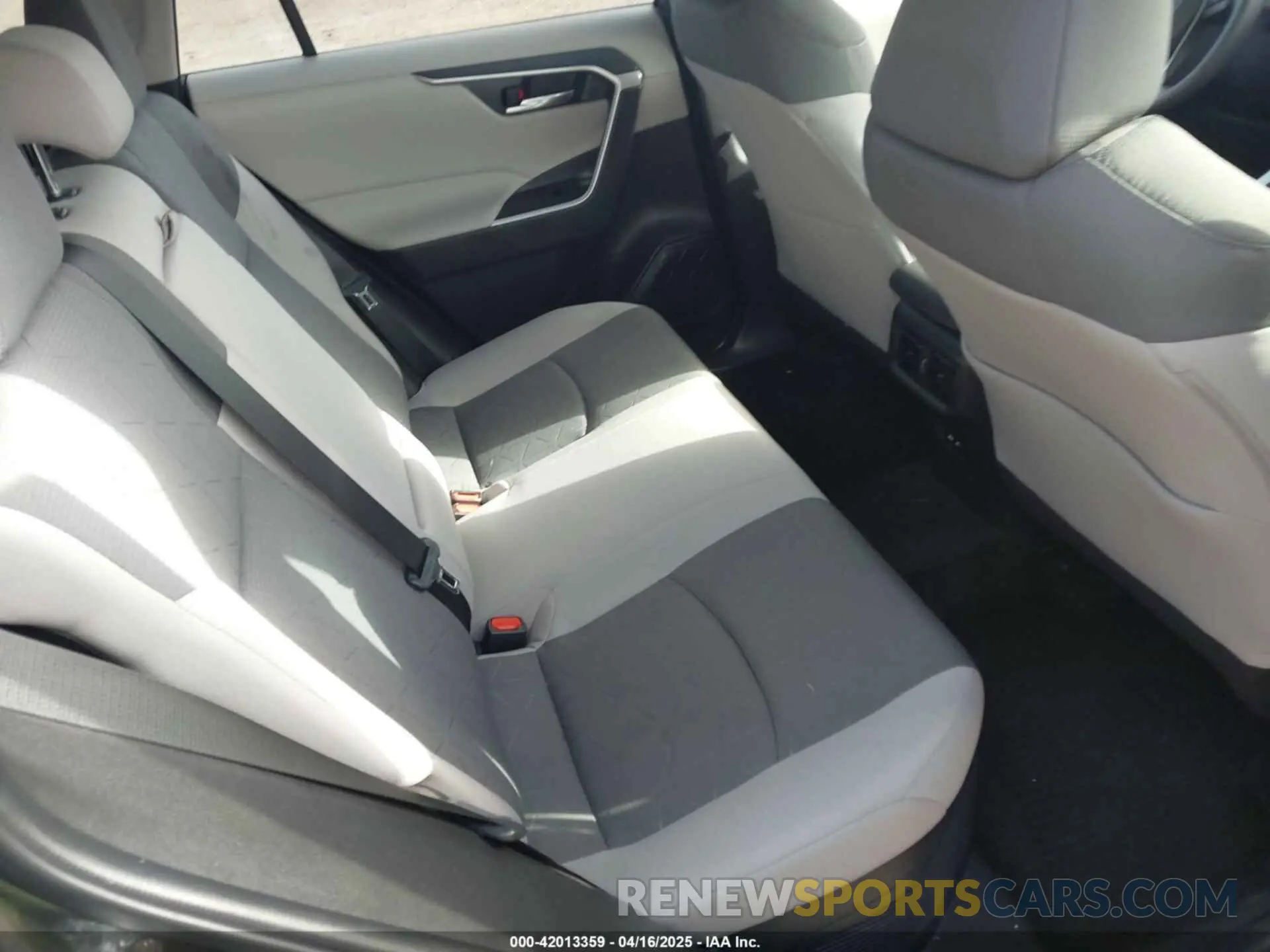 8 Фотография поврежденного автомобиля 4T3RWRFV4MU049961 TOYOTA RAV4 HYBRID 2021