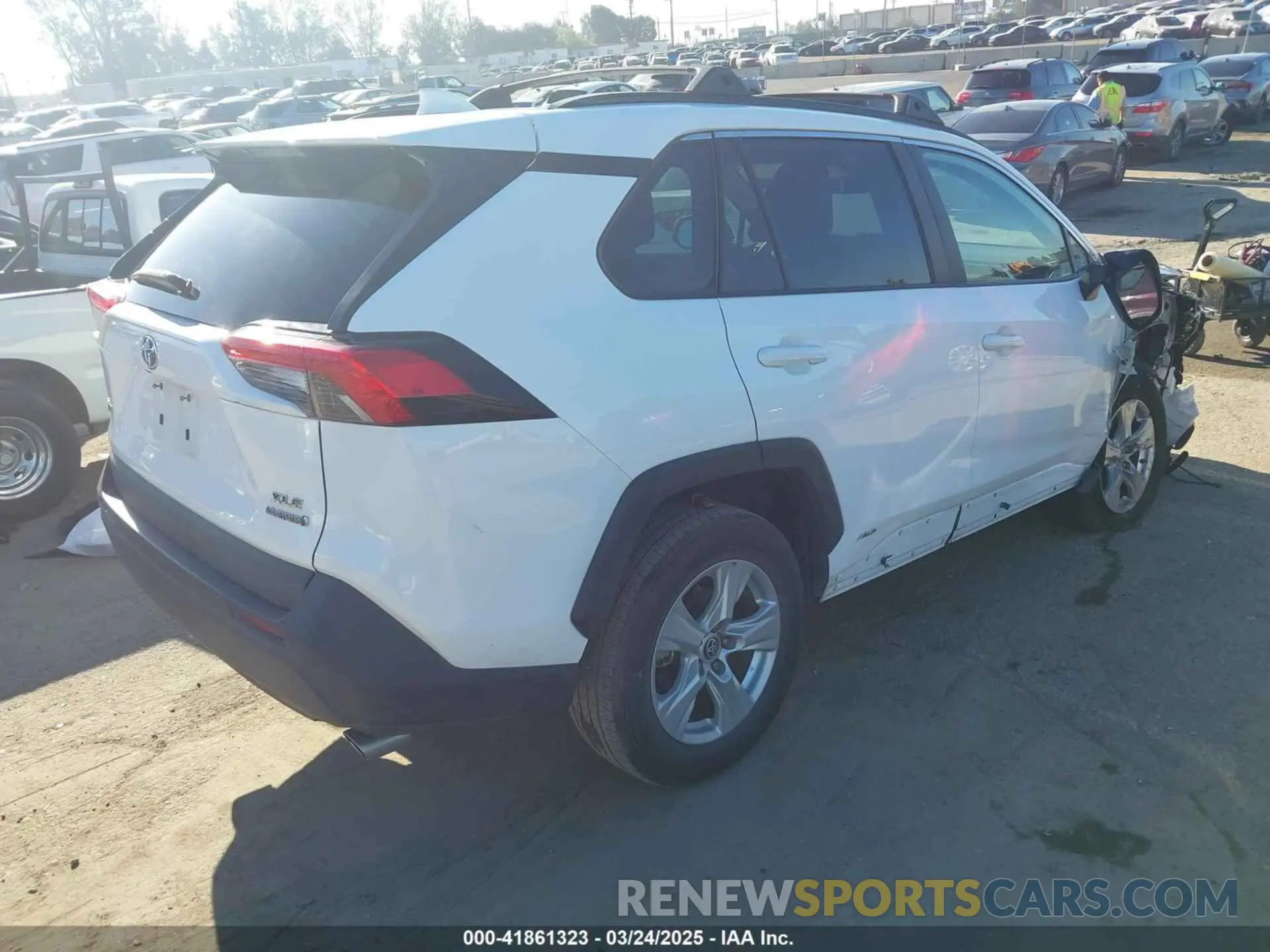 4 Photograph of a damaged car 4T3RWRFV5MU025913 TOYOTA RAV4 HYBRID 2021