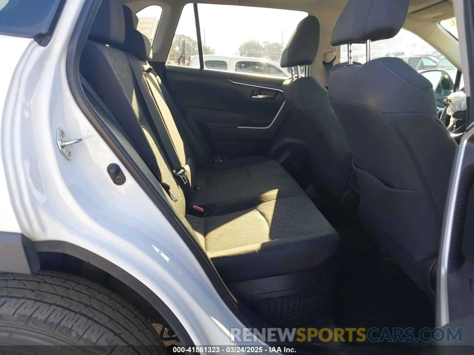 8 Photograph of a damaged car 4T3RWRFV5MU025913 TOYOTA RAV4 HYBRID 2021