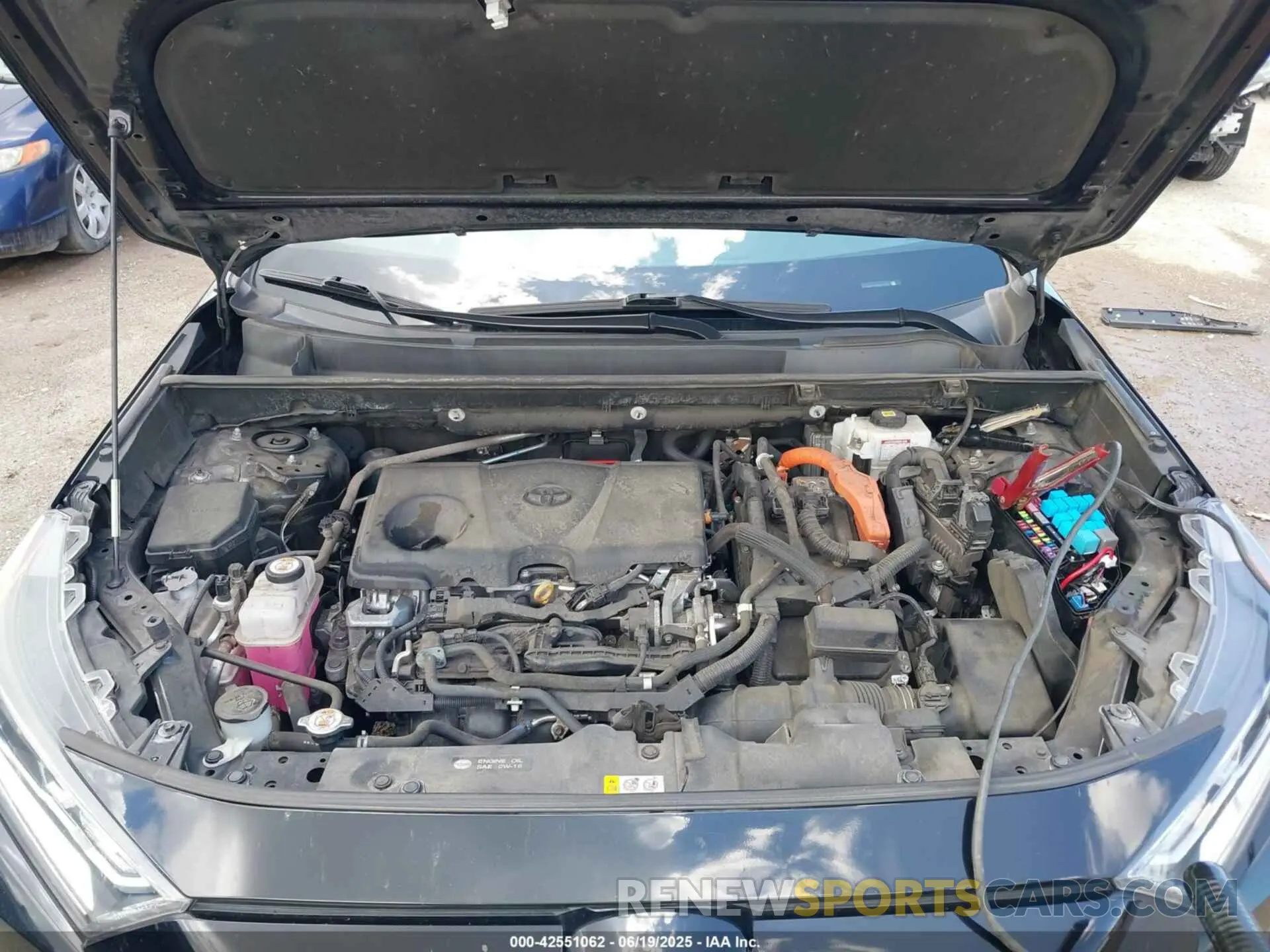 10 Photograph of a damaged car 4T3RWRFV5MU040881 TOYOTA RAV4 HYBRID 2021