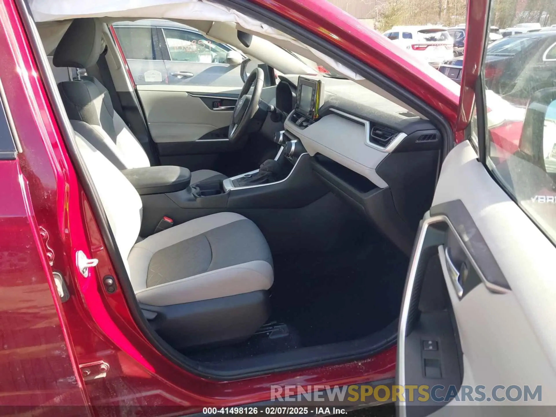 5 Photograph of a damaged car 4T3RWRFV6MU026133 TOYOTA RAV4 HYBRID 2021