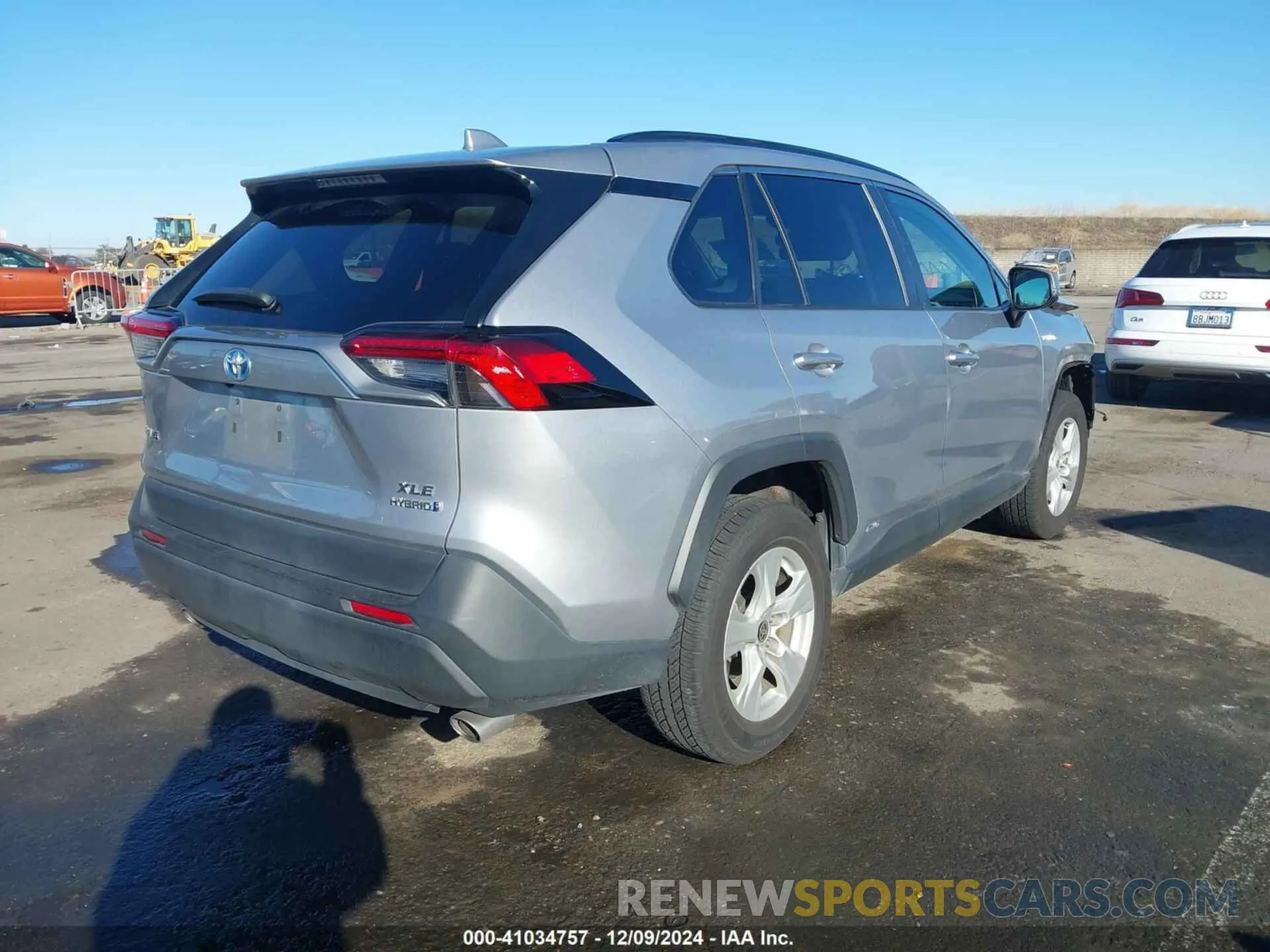 4 Photograph of a damaged car 4T3RWRFV9MU023114 TOYOTA RAV4 HYBRID 2021