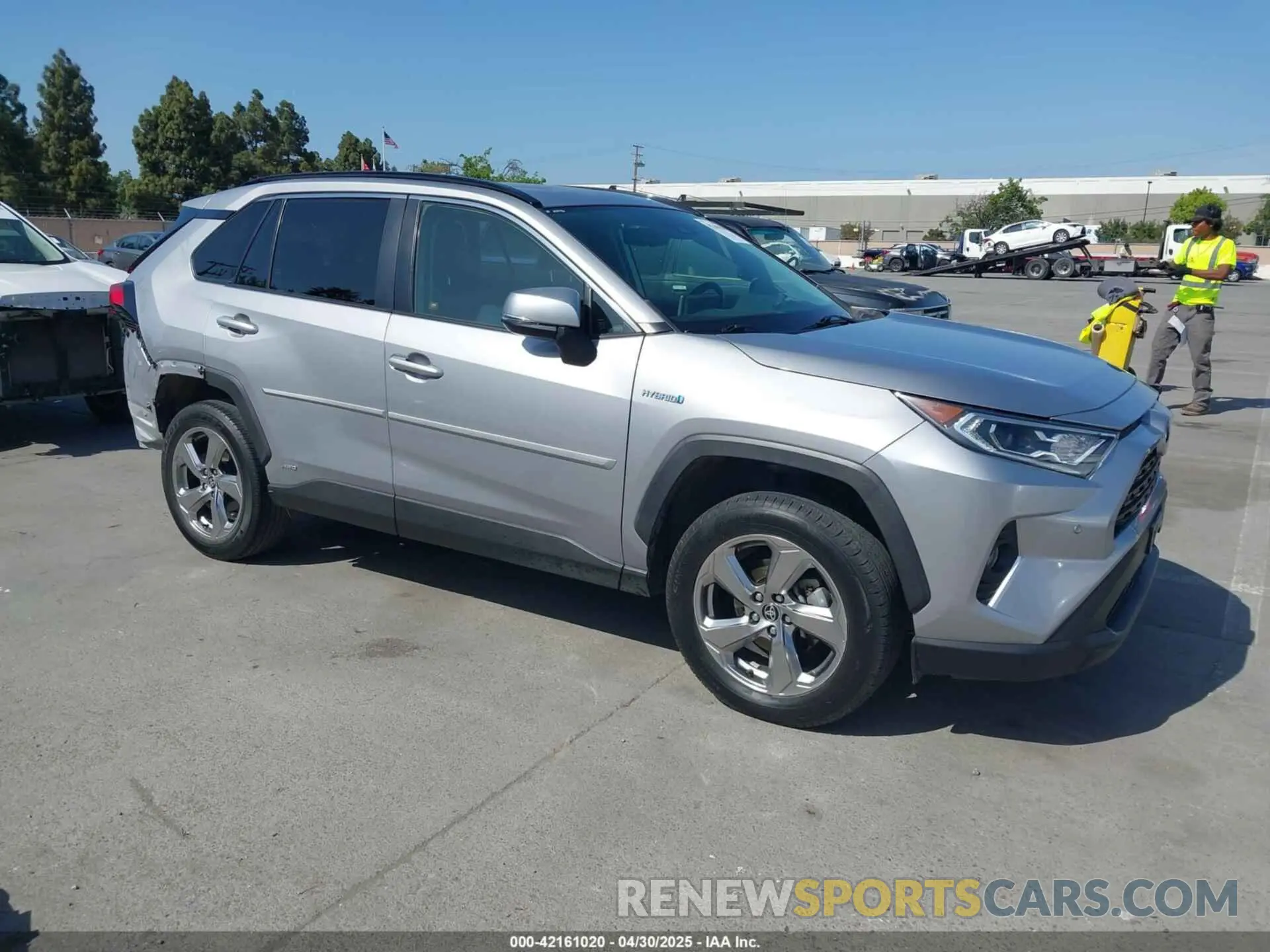 1 Фотография поврежденного автомобиля JTMB6RFV5MD015347 TOYOTA RAV4 HYBRID 2021