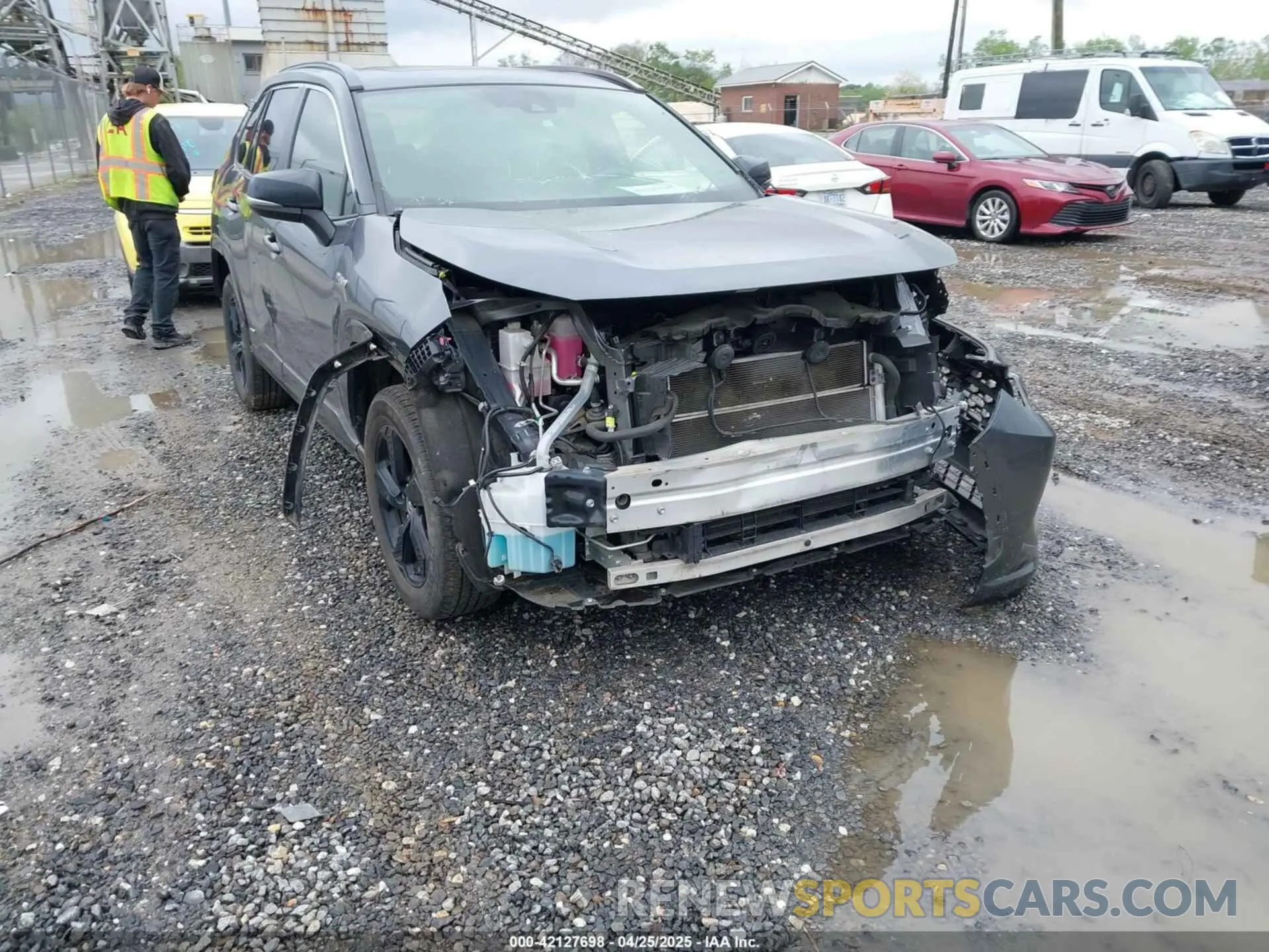 1 Фотография поврежденного автомобиля JTME6RFV0MD515817 TOYOTA RAV4 HYBRID 2021