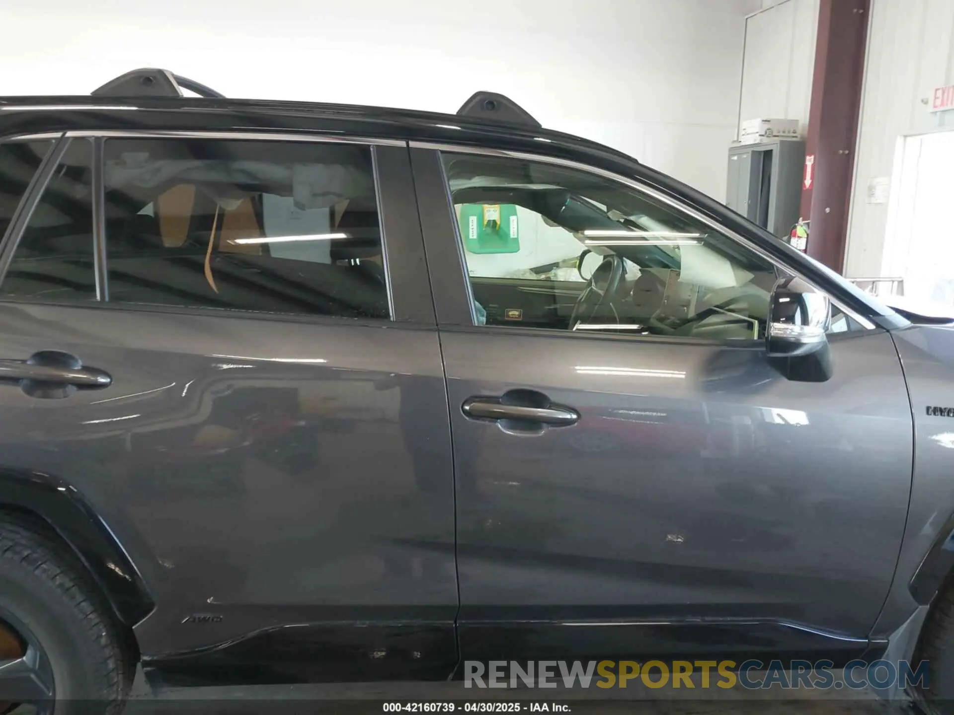 14 Photograph of a damaged car JTME6RFV5MD515361 TOYOTA RAV4 HYBRID 2021