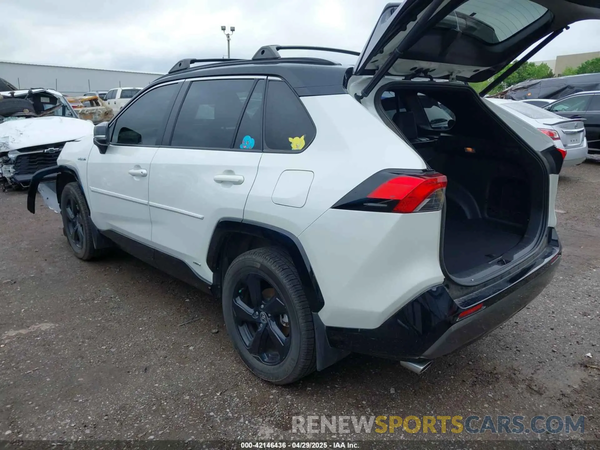 3 Фотография поврежденного автомобиля JTME6RFV5MJ011927 TOYOTA RAV4 HYBRID 2021