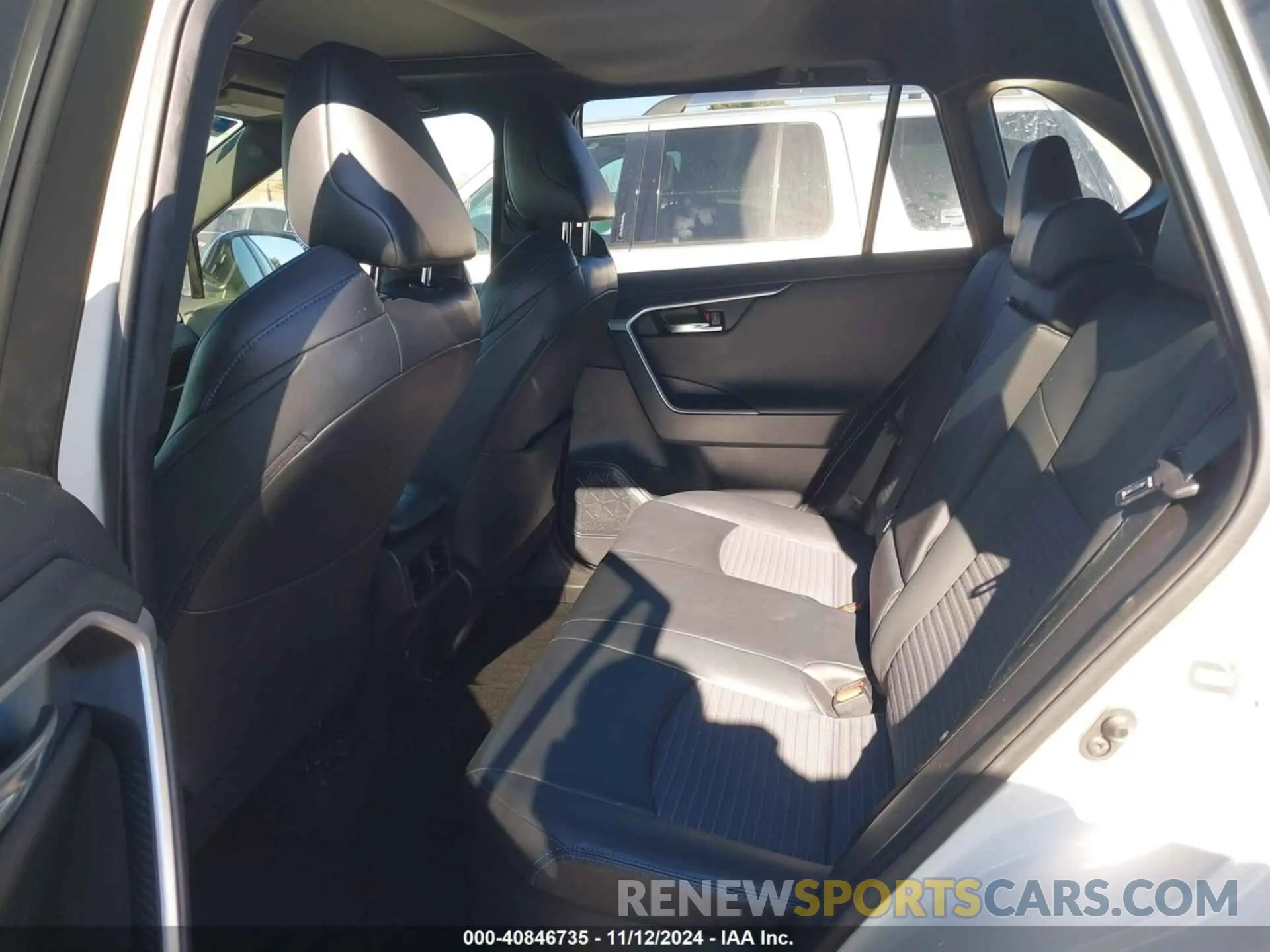 8 Photograph of a damaged car JTME6RFV7MJ006535 TOYOTA RAV4 HYBRID 2021
