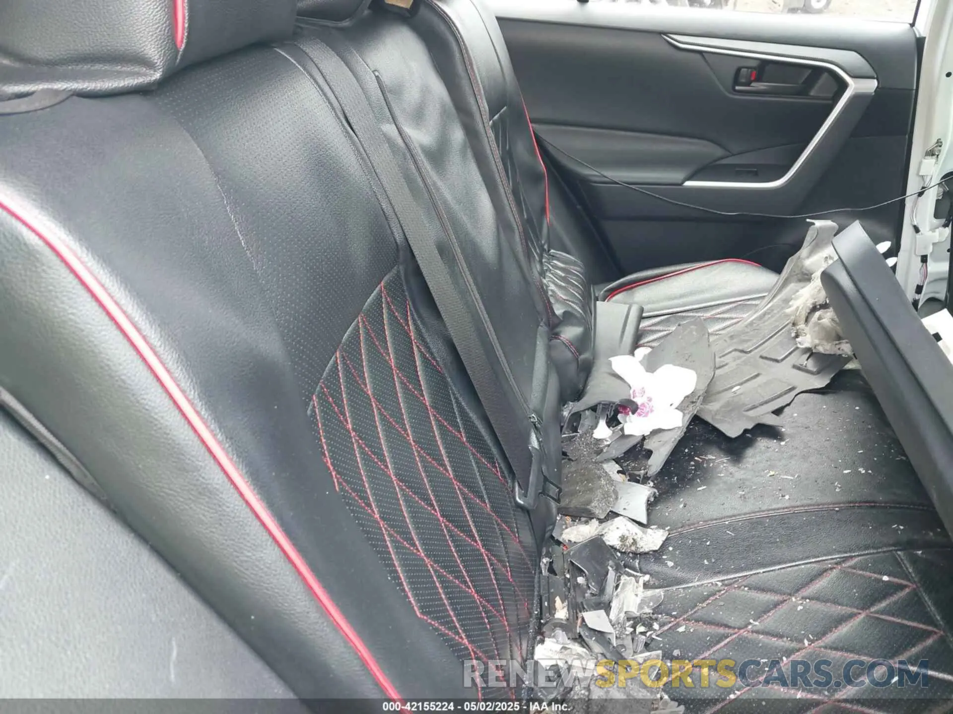 8 Photograph of a damaged car JTMLWRFV3MD114964 TOYOTA RAV4 HYBRID 2021