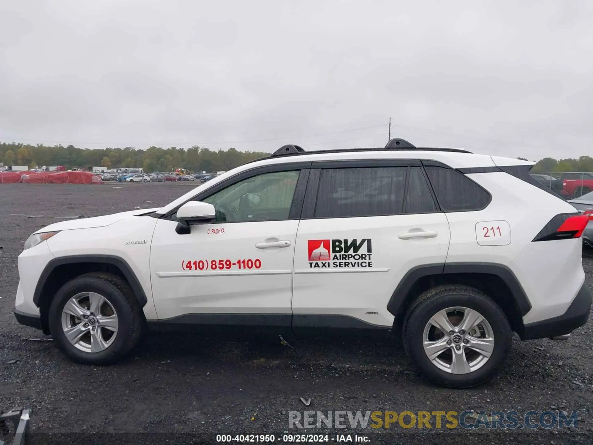 14 Photograph of a damaged car JTMR6RFV0MD011625 TOYOTA RAV4 HYBRID 2021