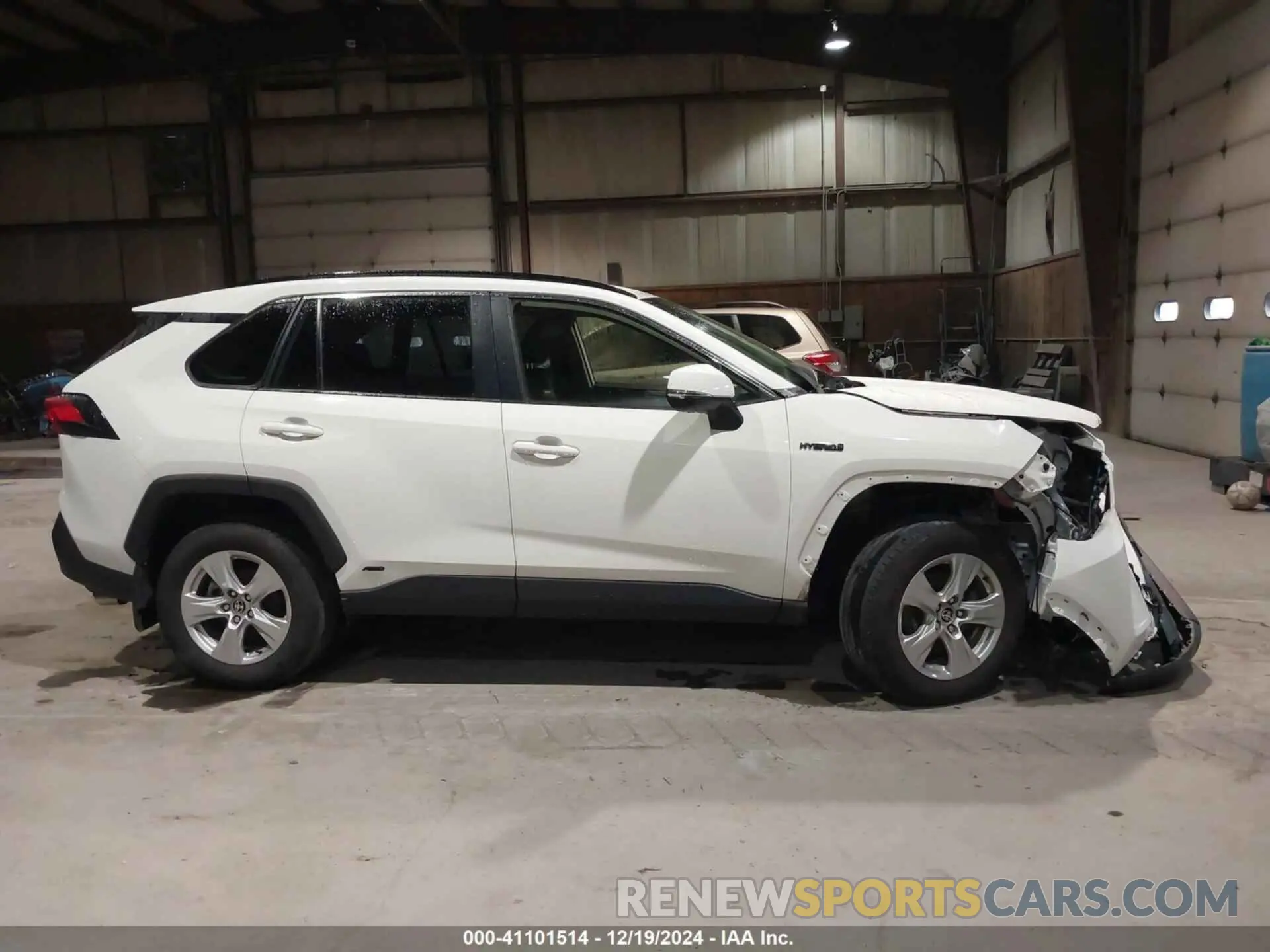 13 Фотография поврежденного автомобиля JTMRWRFV1MD127447 TOYOTA RAV4 HYBRID 2021