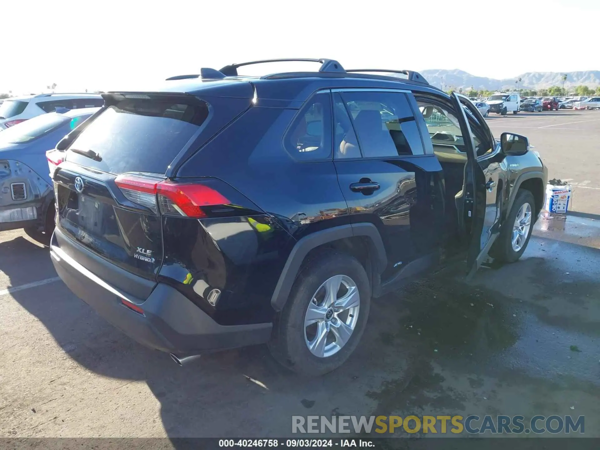 4 Photograph of a damaged car JTMRWRFV3MD125103 TOYOTA RAV4 HYBRID 2021