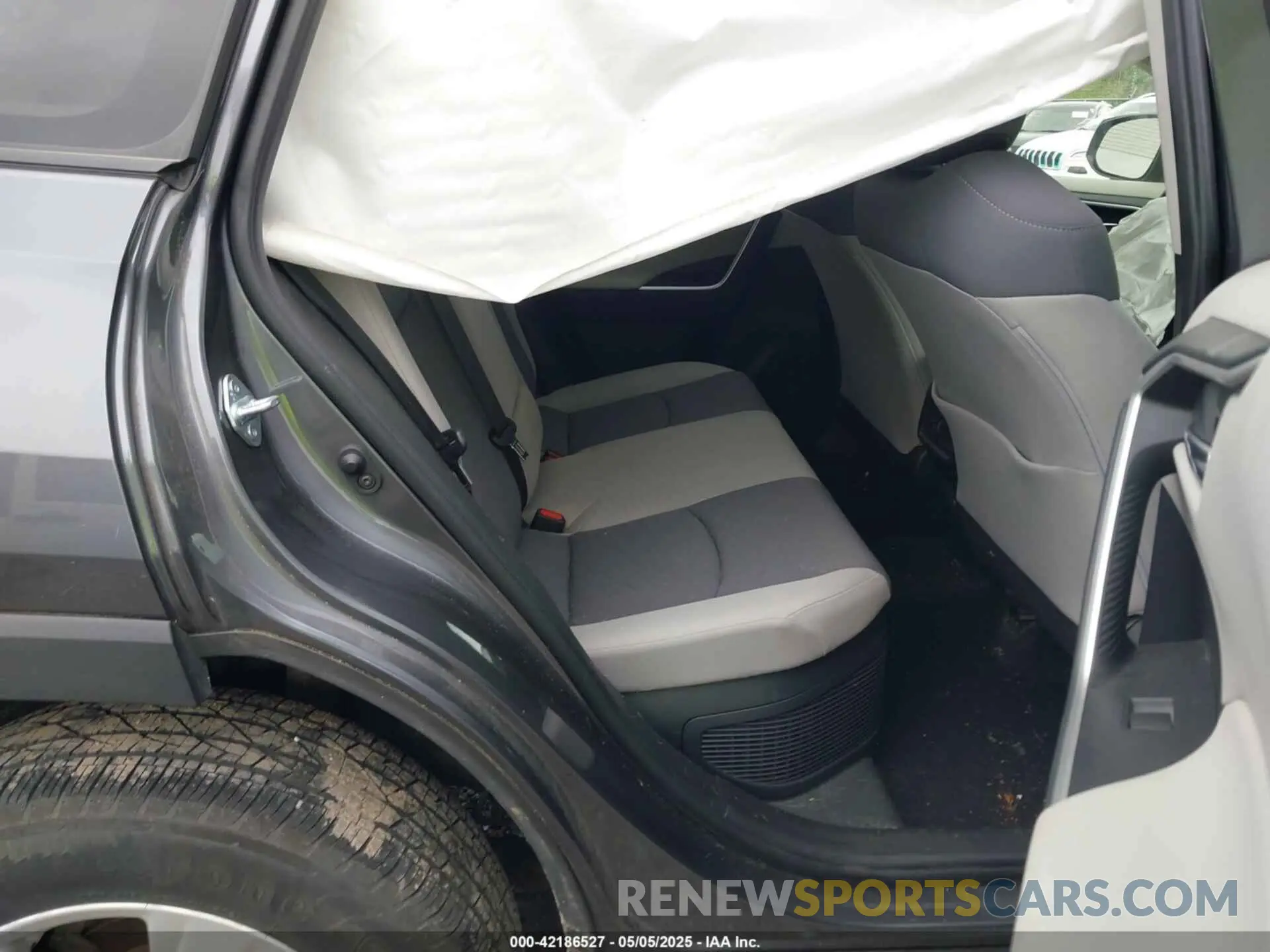 8 Photograph of a damaged car JTMRWRFV6MD127279 TOYOTA RAV4 HYBRID 2021