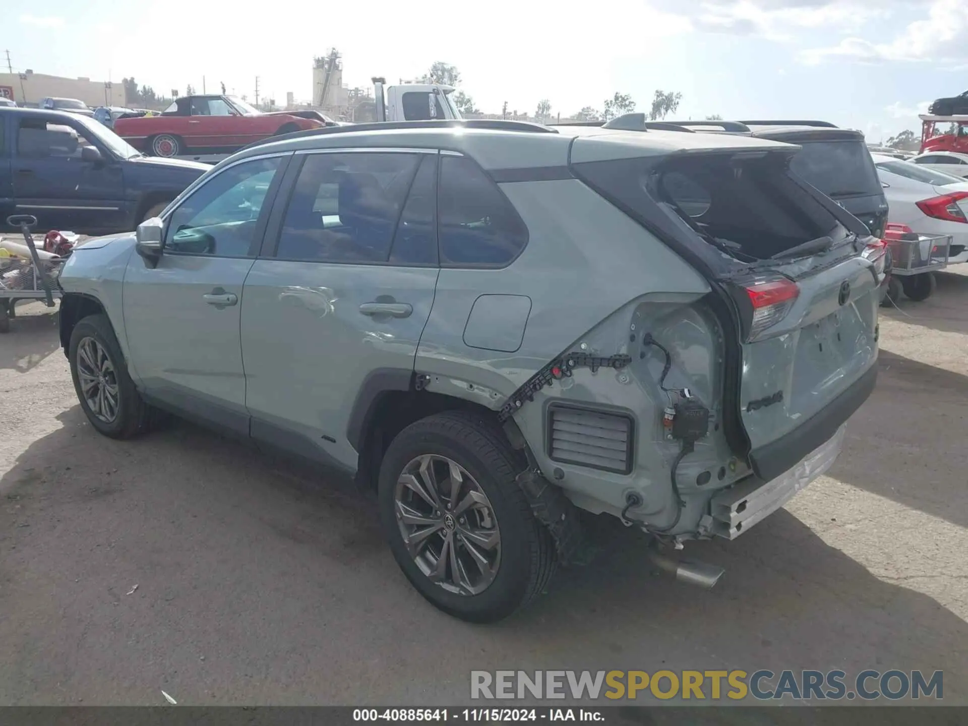 3 Фотография поврежденного автомобиля 2T3B6RFV7NW037418 TOYOTA RAV4 HYBRID 2022