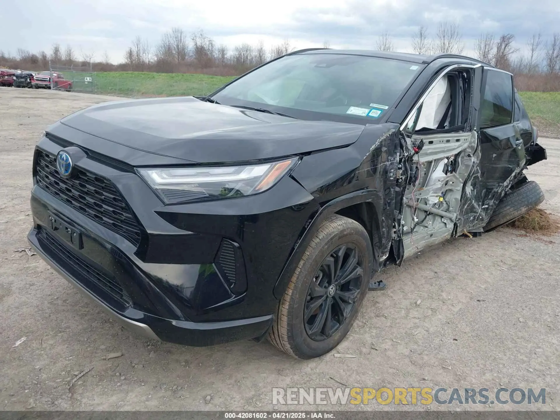 2 Фотография поврежденного автомобиля 2T3T6RFV2NW031305 TOYOTA RAV4 HYBRID 2022