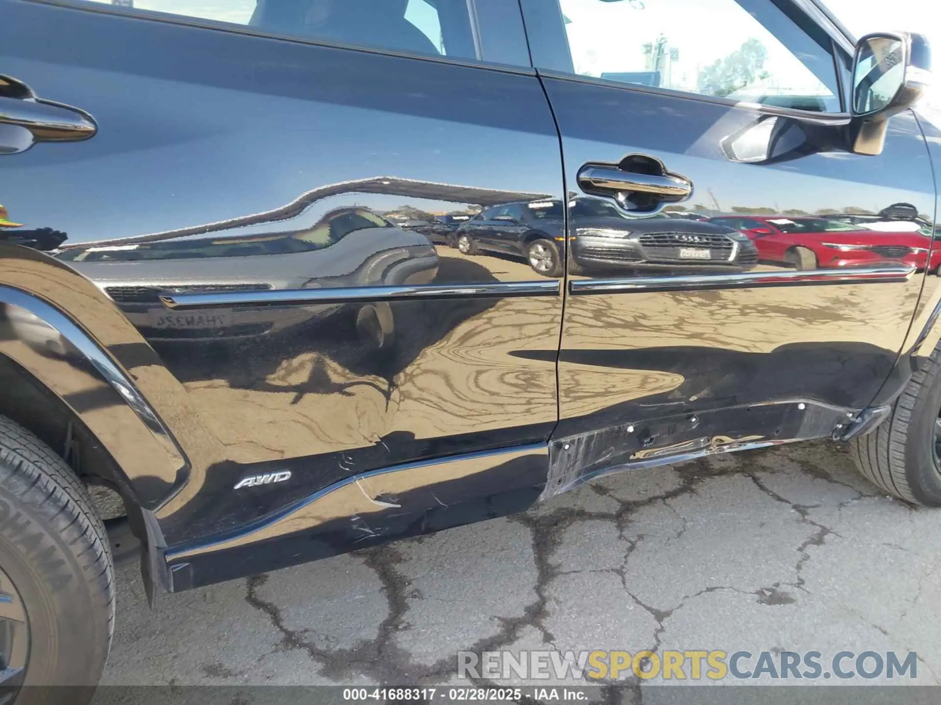 19 Photograph of a damaged car 2T3T6RFV8NW032930 TOYOTA RAV4 HYBRID 2022