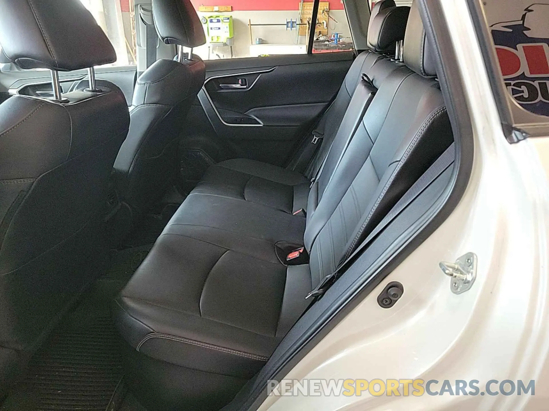 22 Photograph of a damaged car 4T3B6RFV2NU065868 TOYOTA RAV4 HYBRID 2022