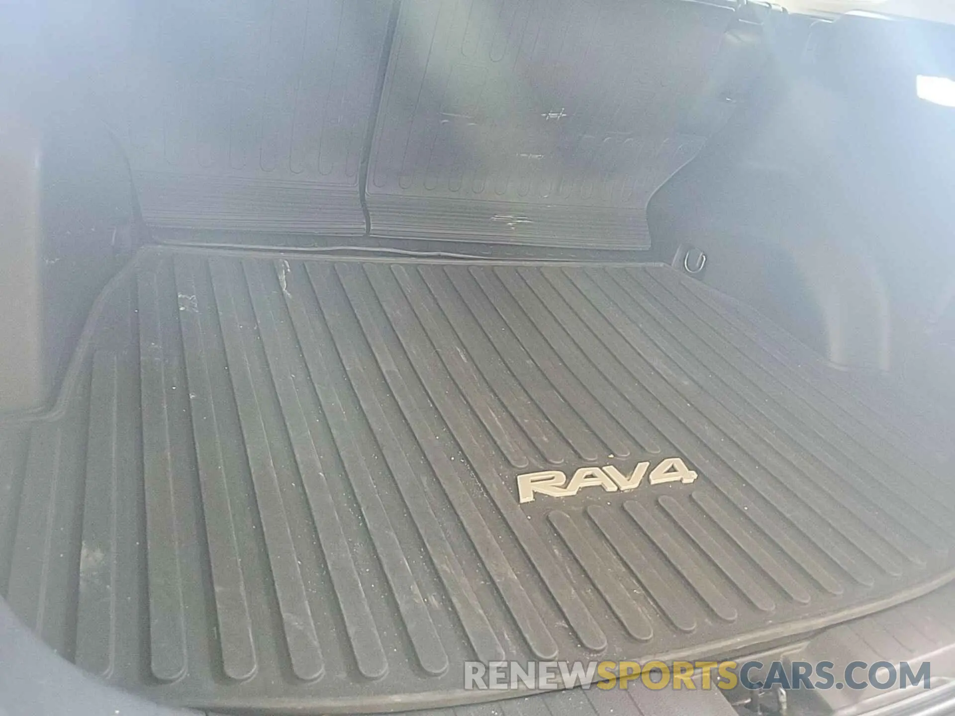 26 Photograph of a damaged car 4T3B6RFV2NU065868 TOYOTA RAV4 HYBRID 2022