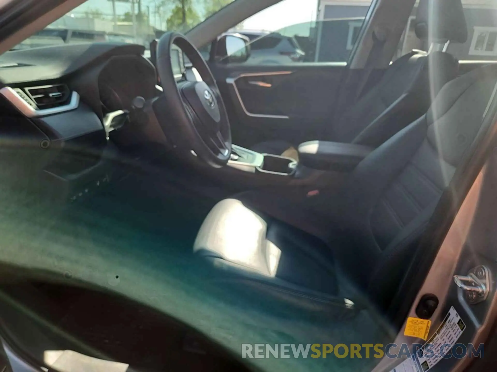 9 Фотография поврежденного автомобиля 4T3B6RFV4NU084647 TOYOTA RAV4 HYBRID 2022