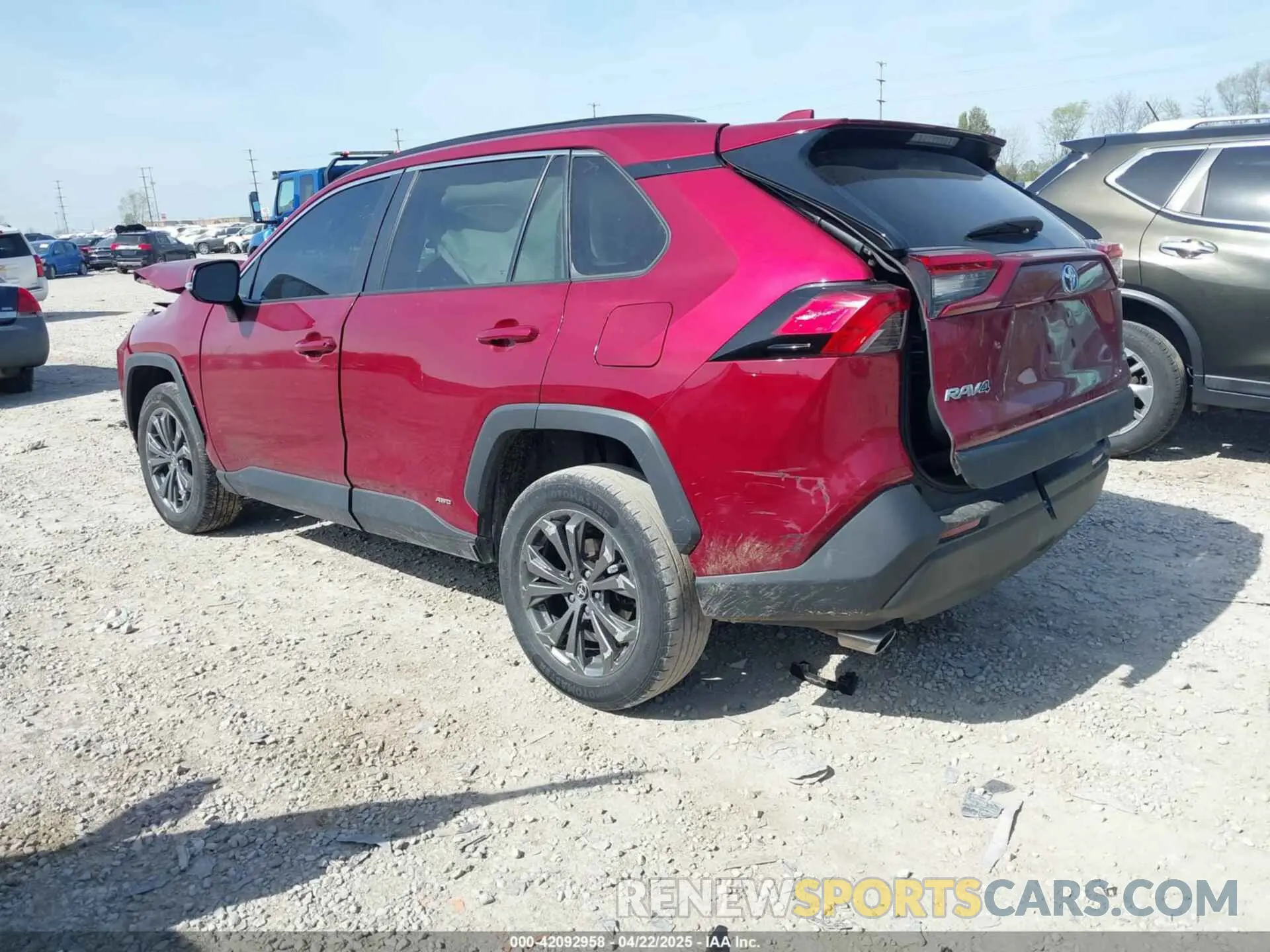 3 Фотография поврежденного автомобиля 4T3B6RFV7NU084092 TOYOTA RAV4 HYBRID 2022